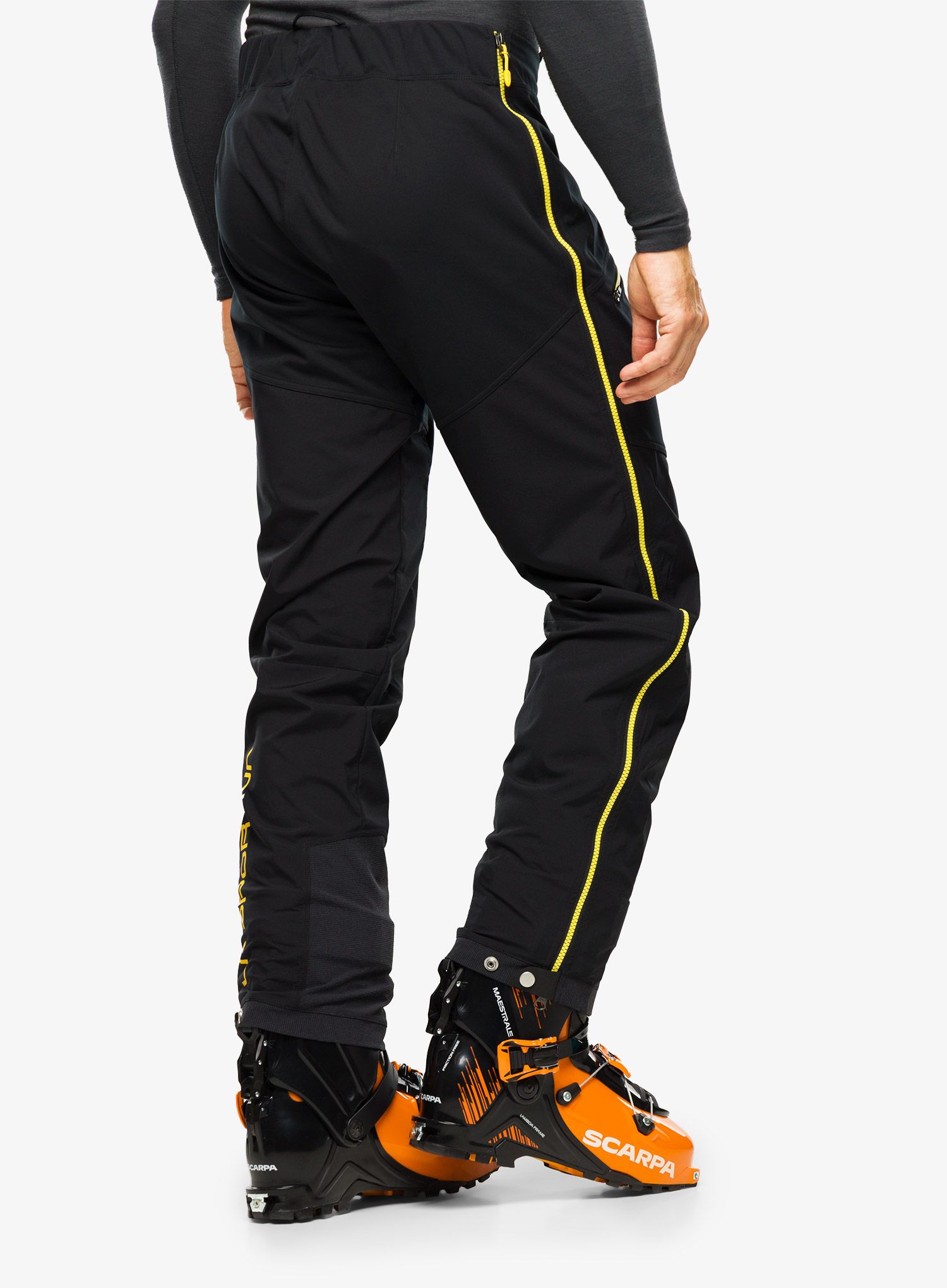 Nepremočljive hlače La Sportiva Defense Overpant - black