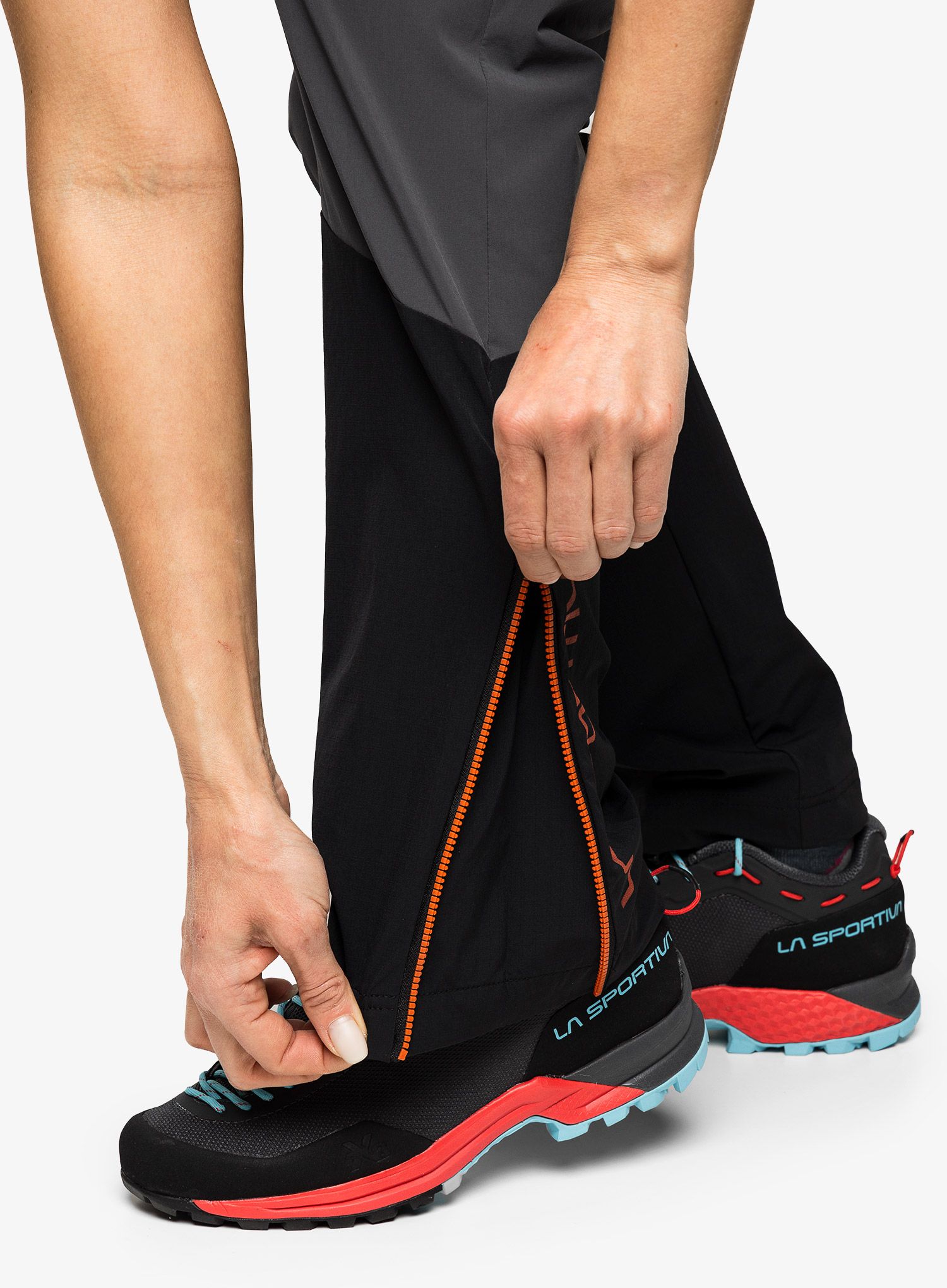Ženske treking hlače La Sportiva Monument Pant - carbon/cherry tomato