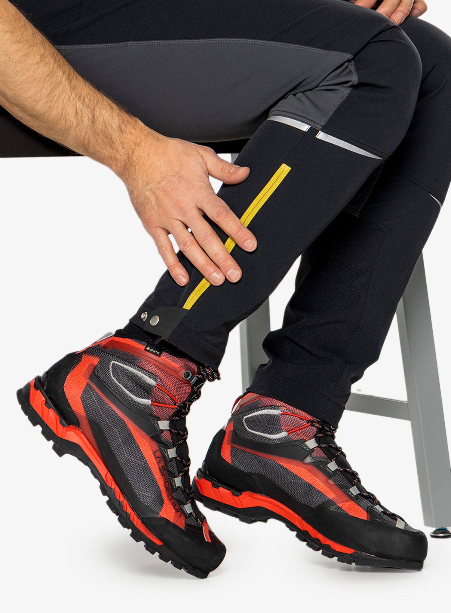 GORE TEX čevlji La Sportiva Trango Tech GTX - black/goji