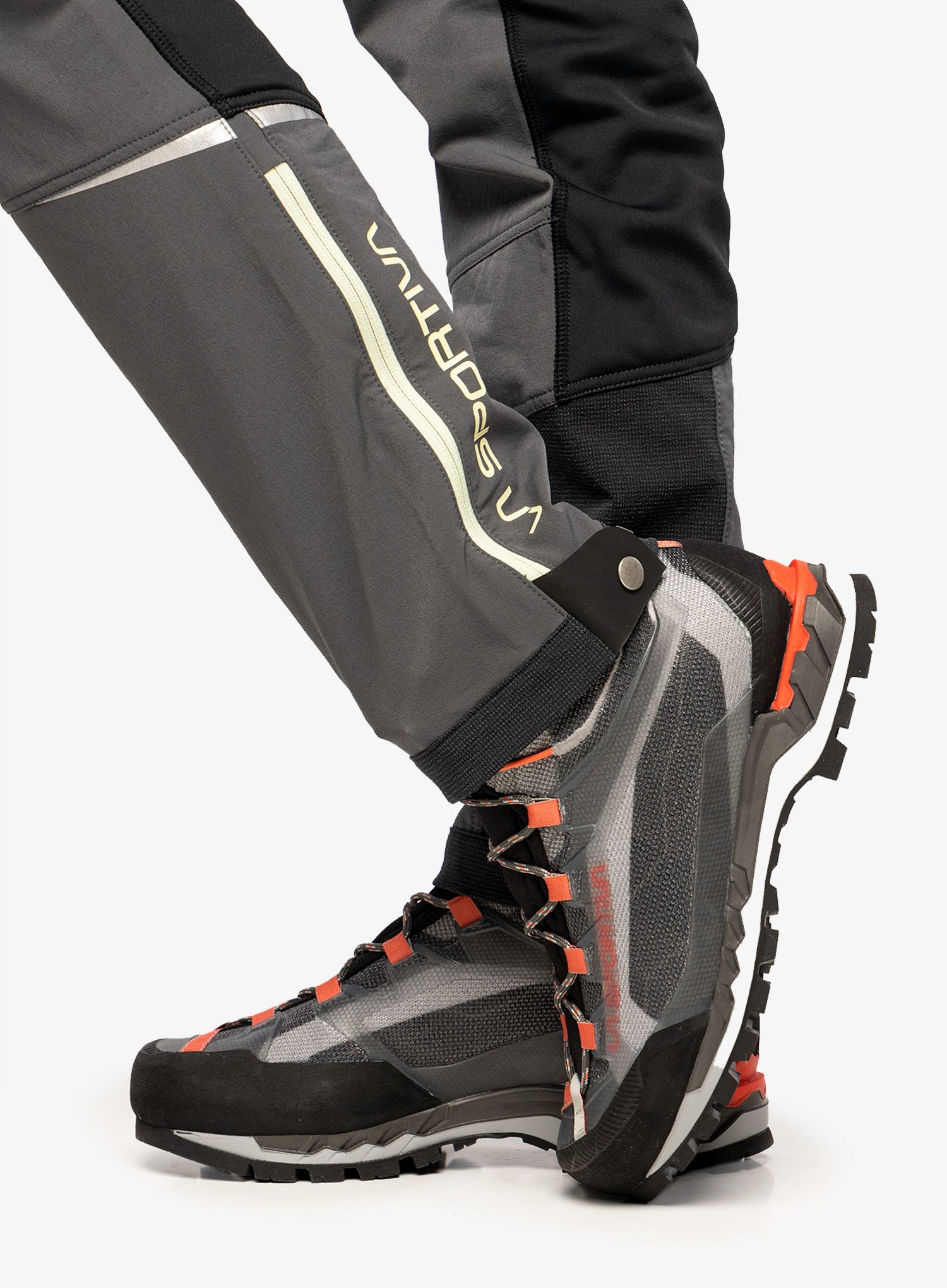 Ženski GORE-TEX čevlji La Sportiva Trango Tech GTX - clay/hibiscus