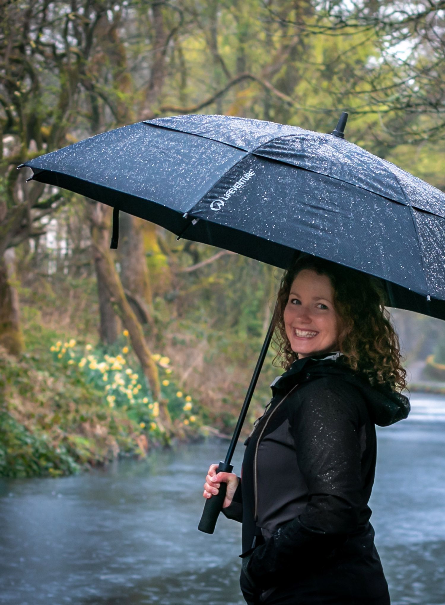 Dežnik Lifeventure XL Trek Umbrella - black