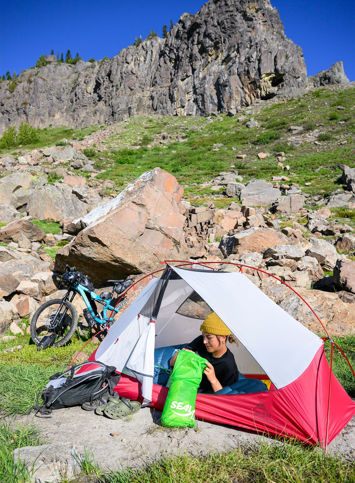 Kolesarski šotor MSR Hubba Hubba Bikepack 1