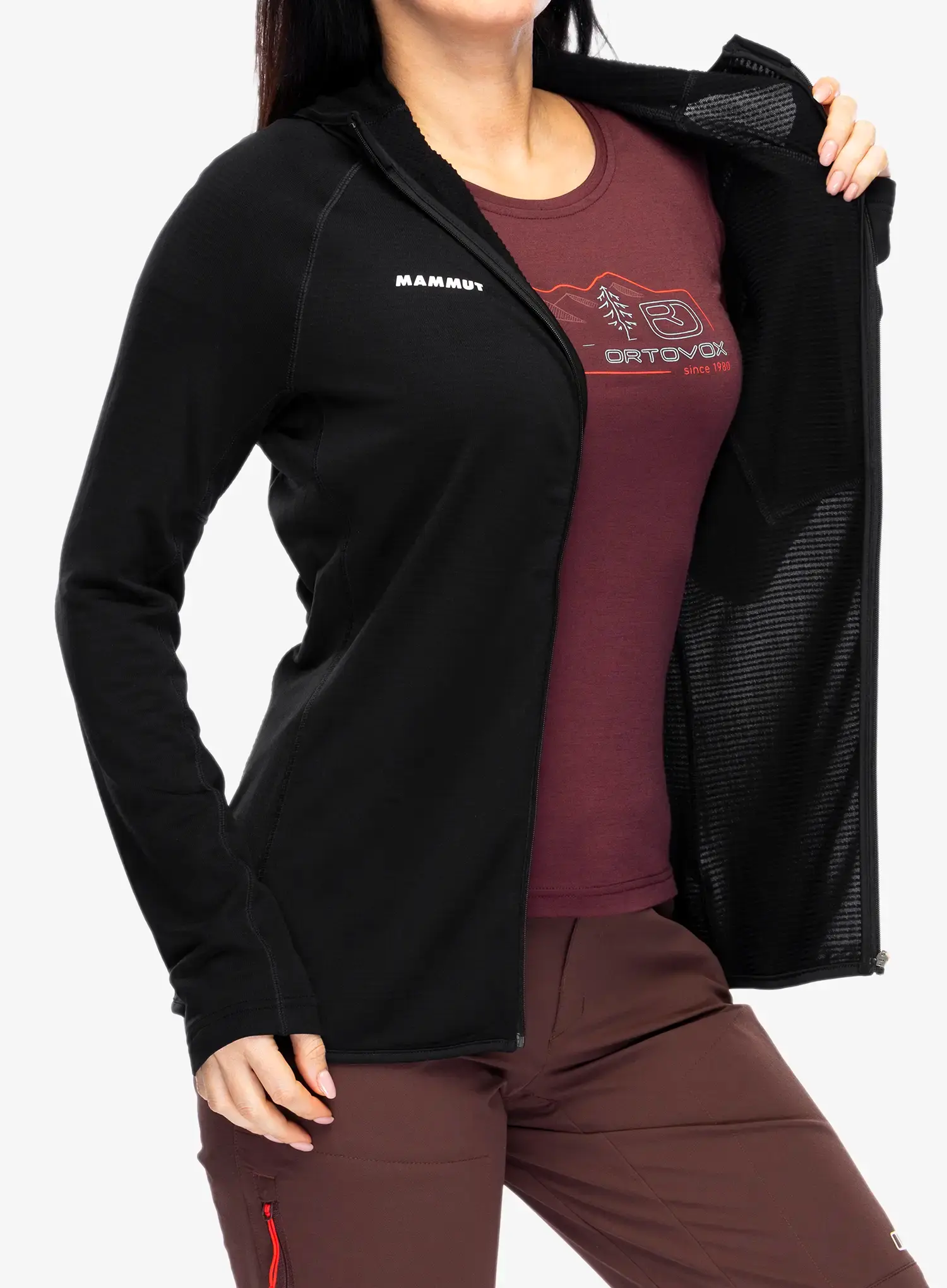Ženska jopa s kapuco Mammut Aenergy Light ML Hooded Jacket - black