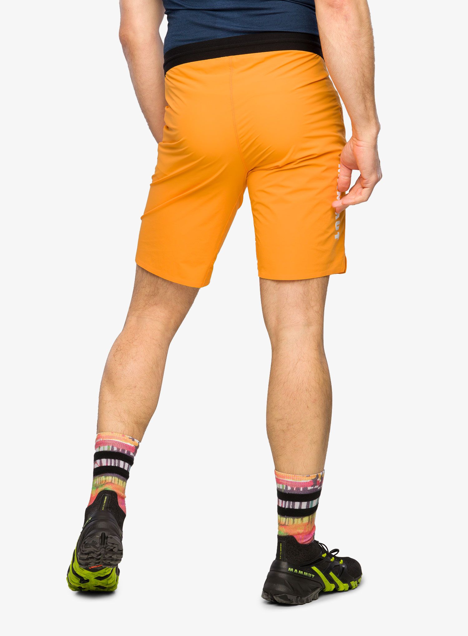 Pohodniške kratke hlače Mammut Aenergy Light SO Shorts - tangerine