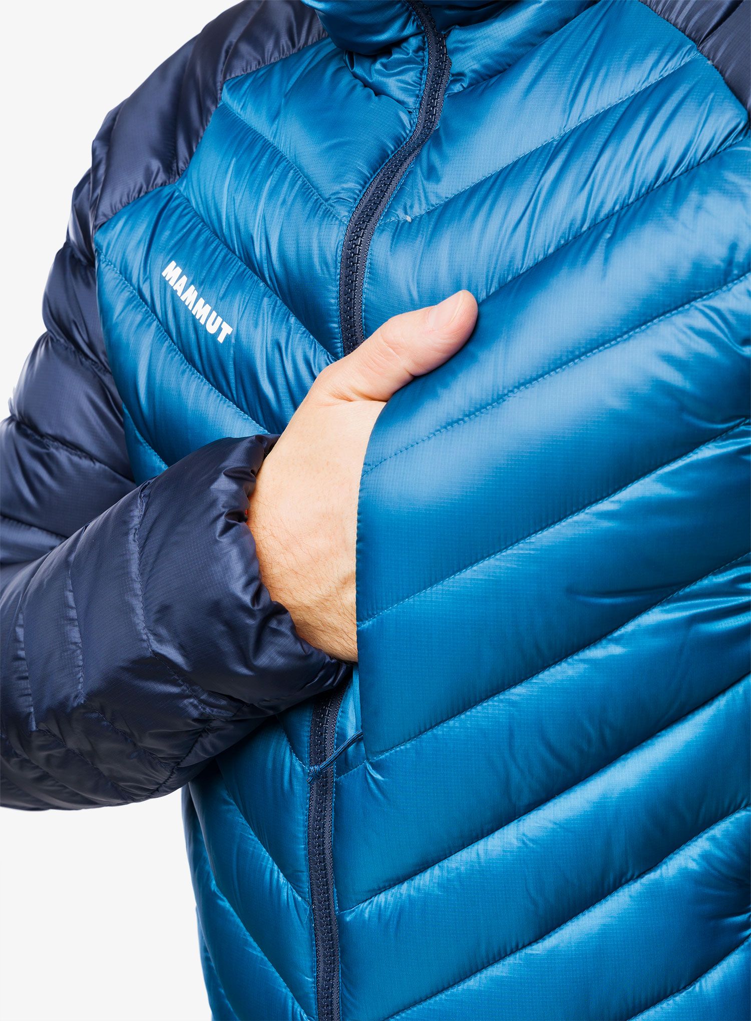 Puhovka Mammut Broad Peak IN Hooded Jacket - deep ice/marine