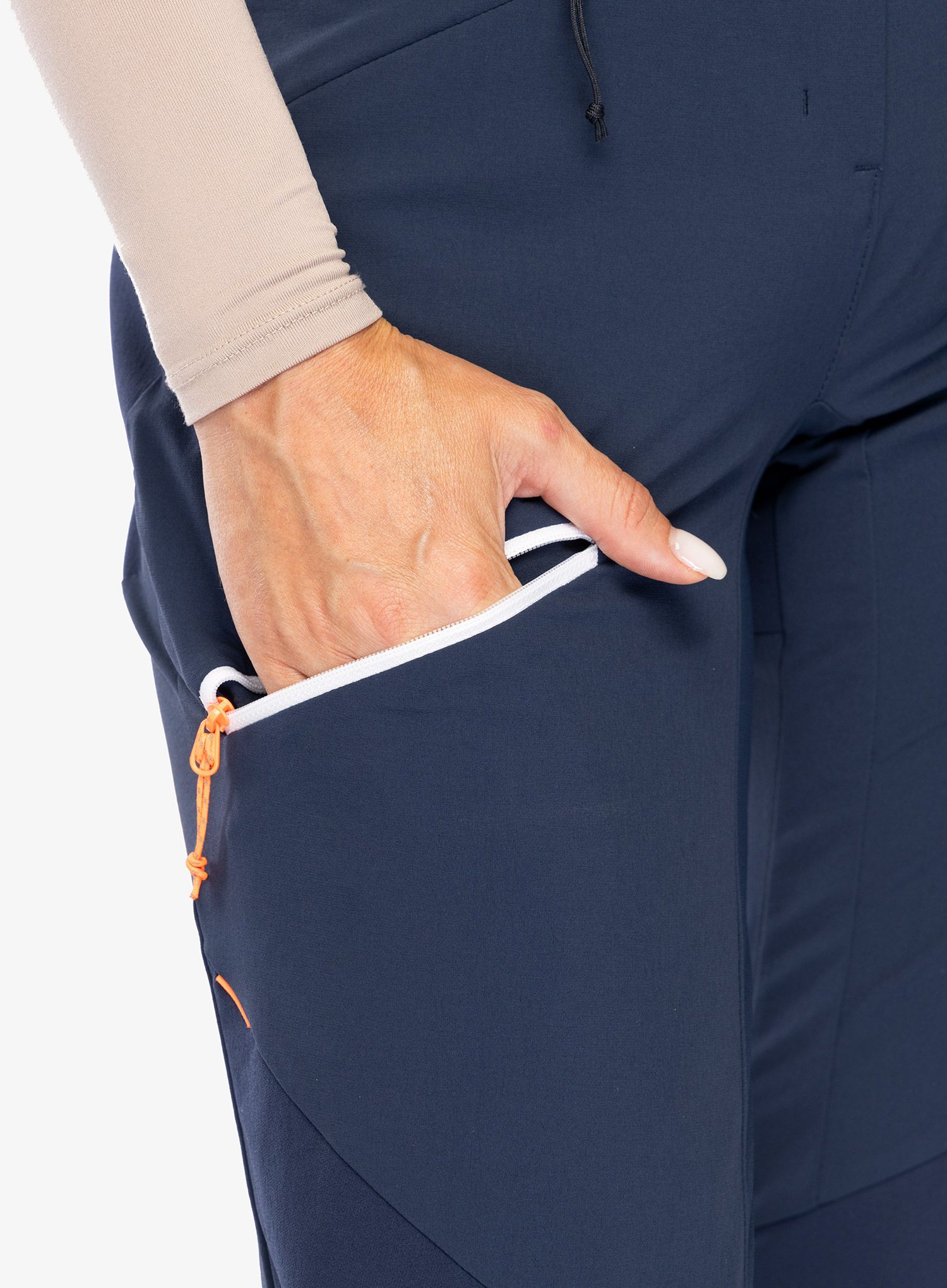 Ženske softshell hlače Mammut Courmayeur SO Pants - marine