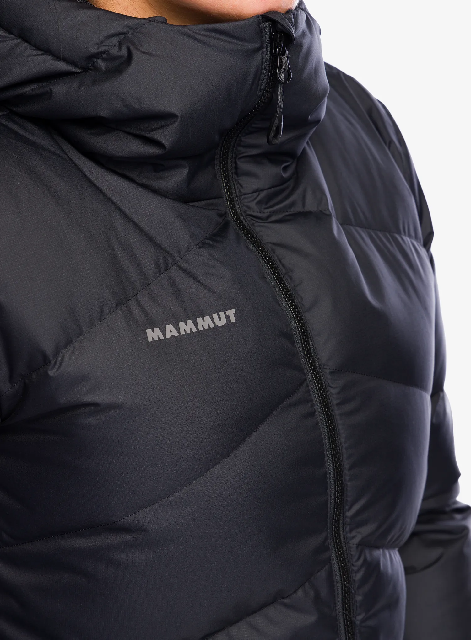 Puhast plašč Mammut Fedoz IN Hooded Parka - black