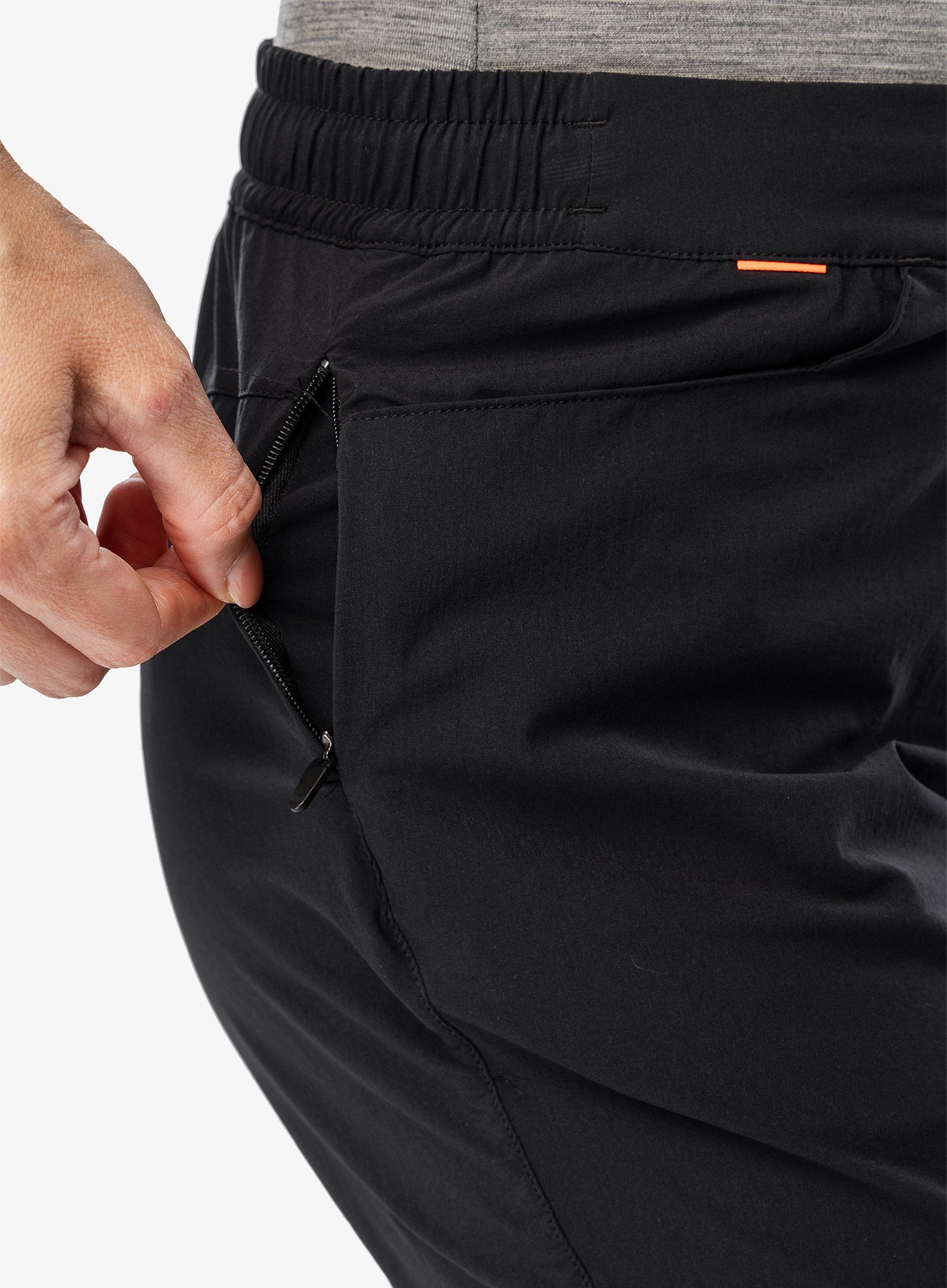 Ženske plezalne kratke hlače Mammut Massone Sport Shorts - black
