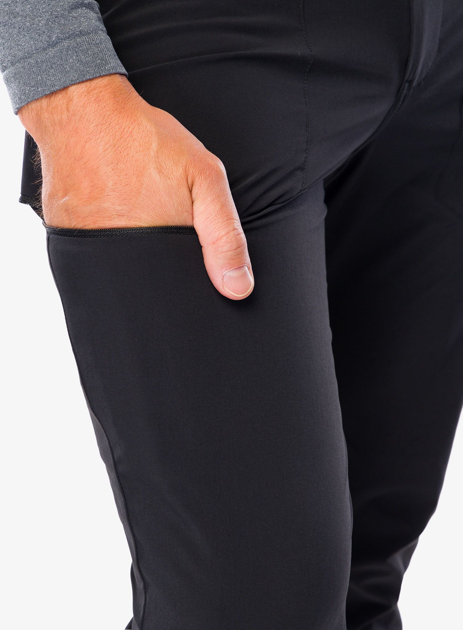 Pohodne hlače Mammut Runbold Pants - black