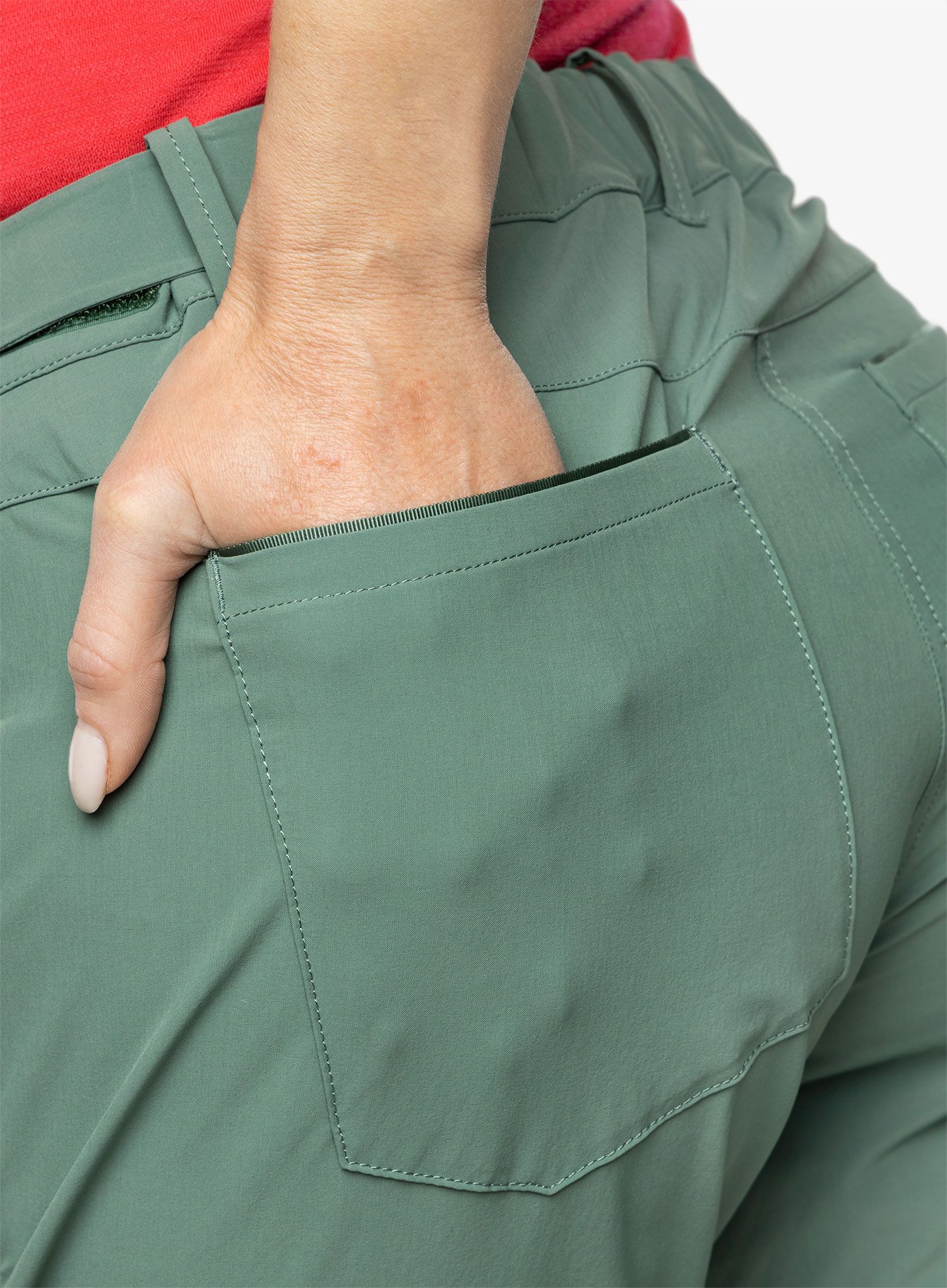 Ženske pohodniške kratke hlače Mammut Runbold Shorts - dark jade
