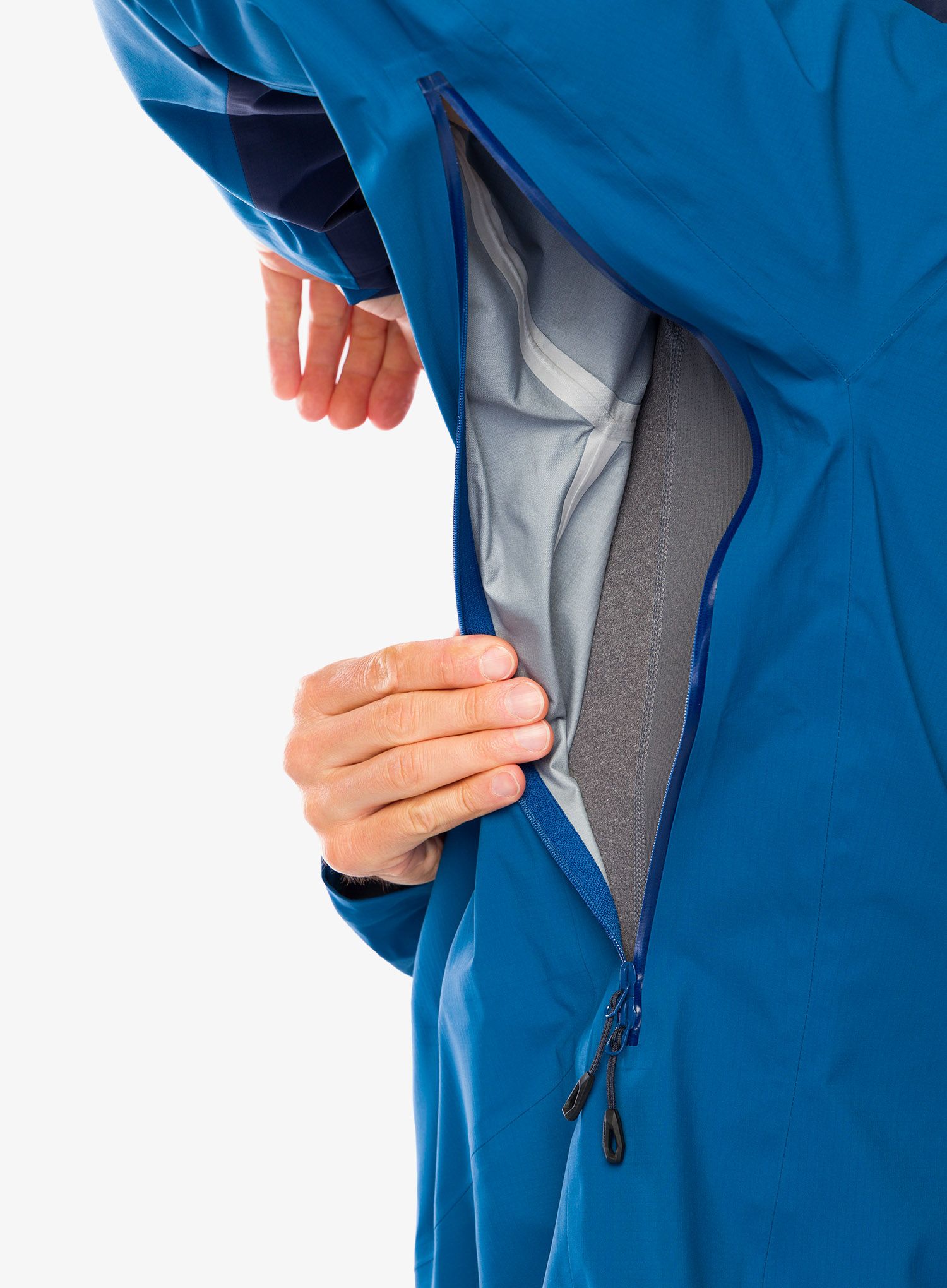 Nepremočljiva jakna Mammut Taiss HS Hooded Jacket - deep ice/marine