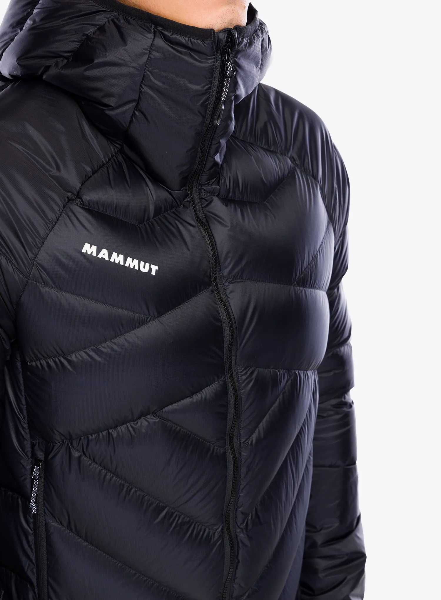 Puhovka Mammut Taiss IN Hooded Jacket - blk