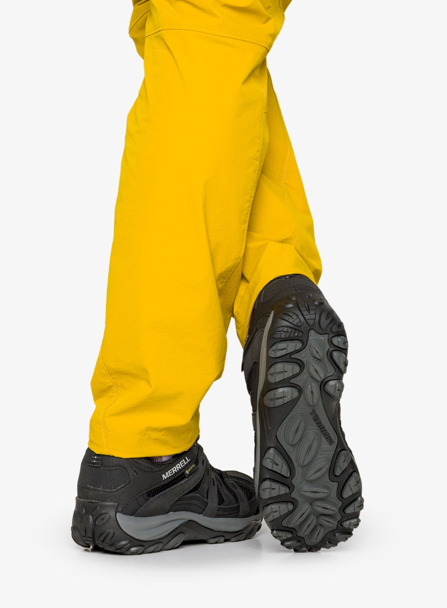 Moški pohodniški čevlji Merrell Alverstone 2 GTX - black/black