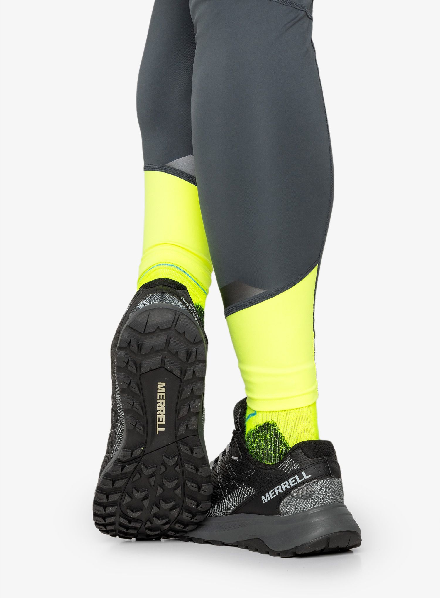 Trail tekaški čevlji Merrell Fly Strike - black