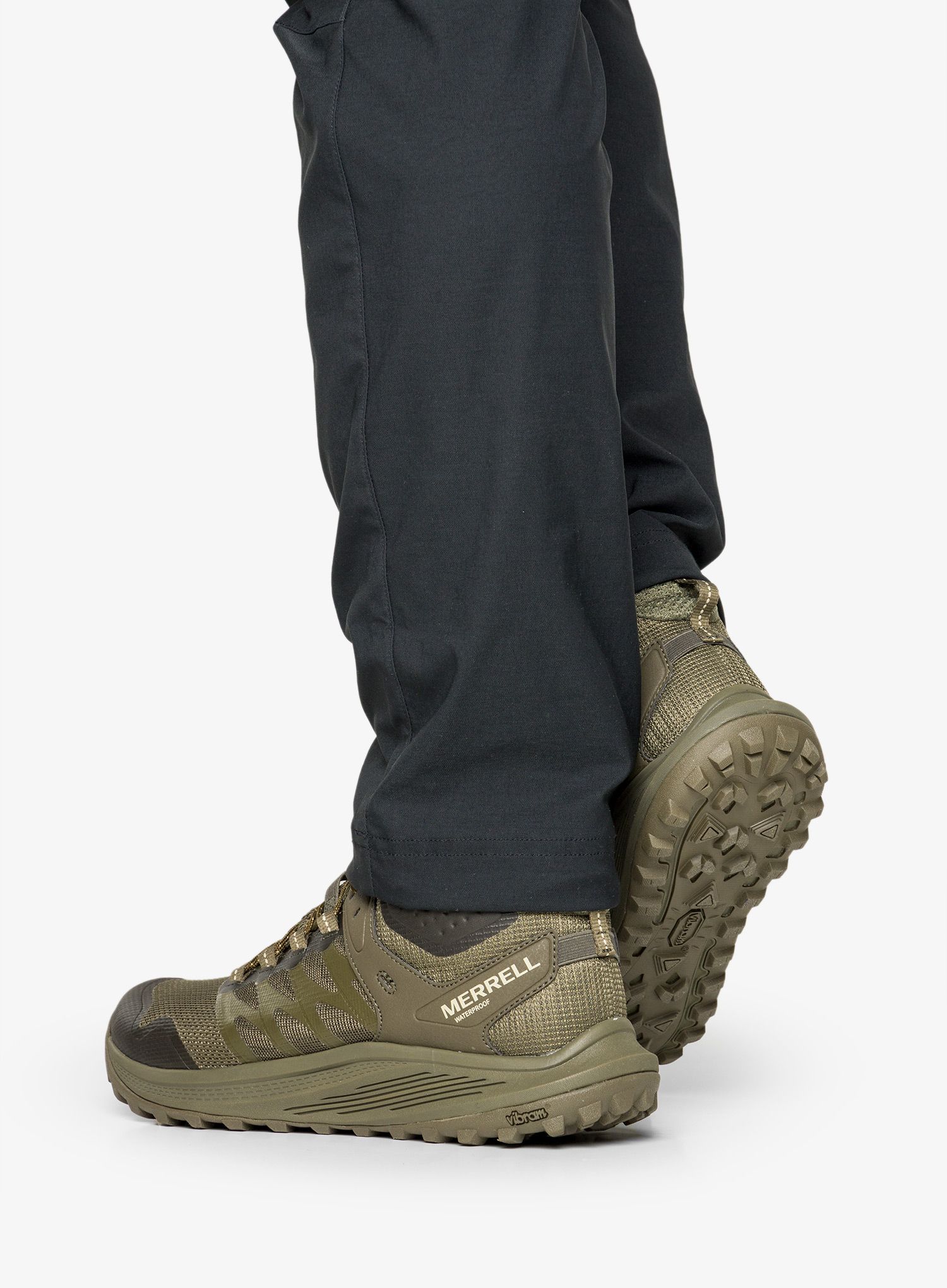 Taktični čevlji Merrell Nova 3 Tactical Mid WP  - olive