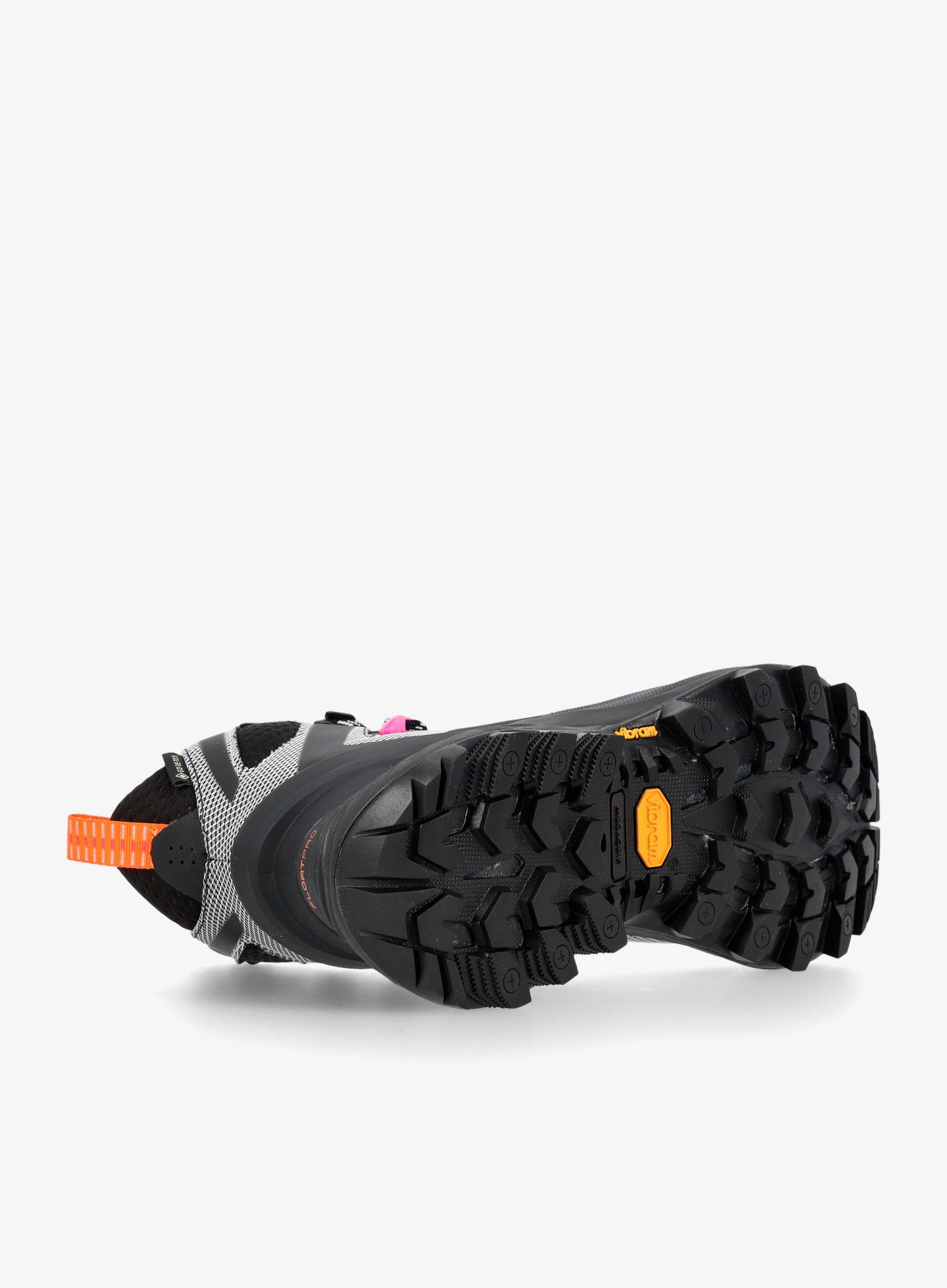 Ženski pohodniški čevlji Merrell Rogue Hiker Mid GTX - black/white