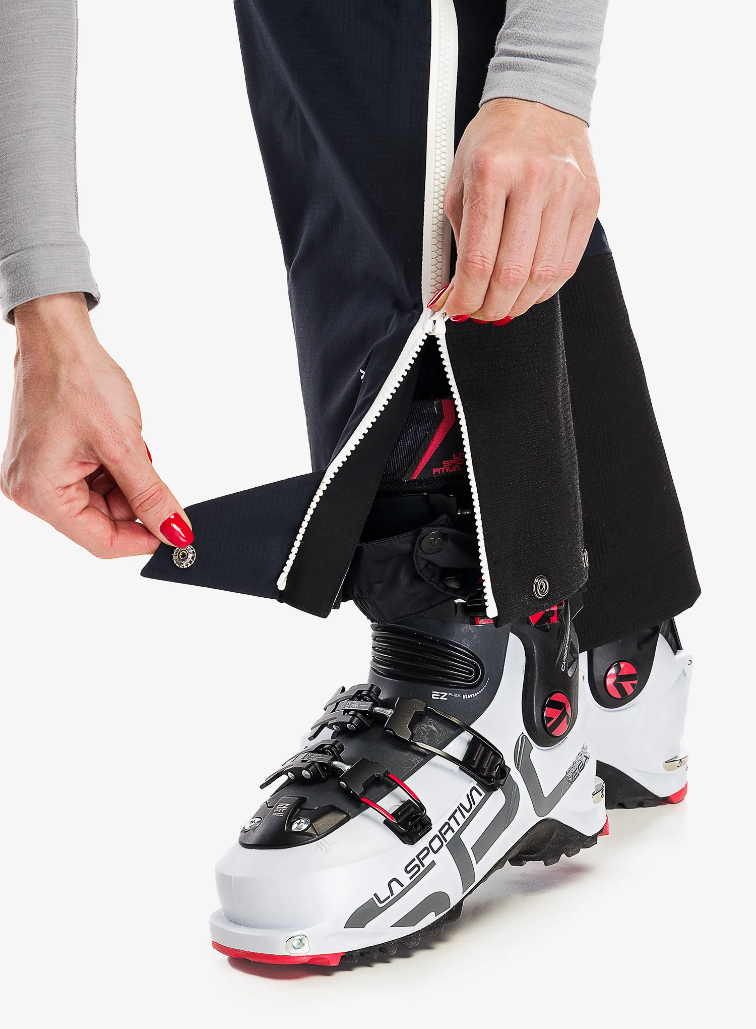 Ženske pohodniške hlače Millet Trilogy GTX Pro Pant - black