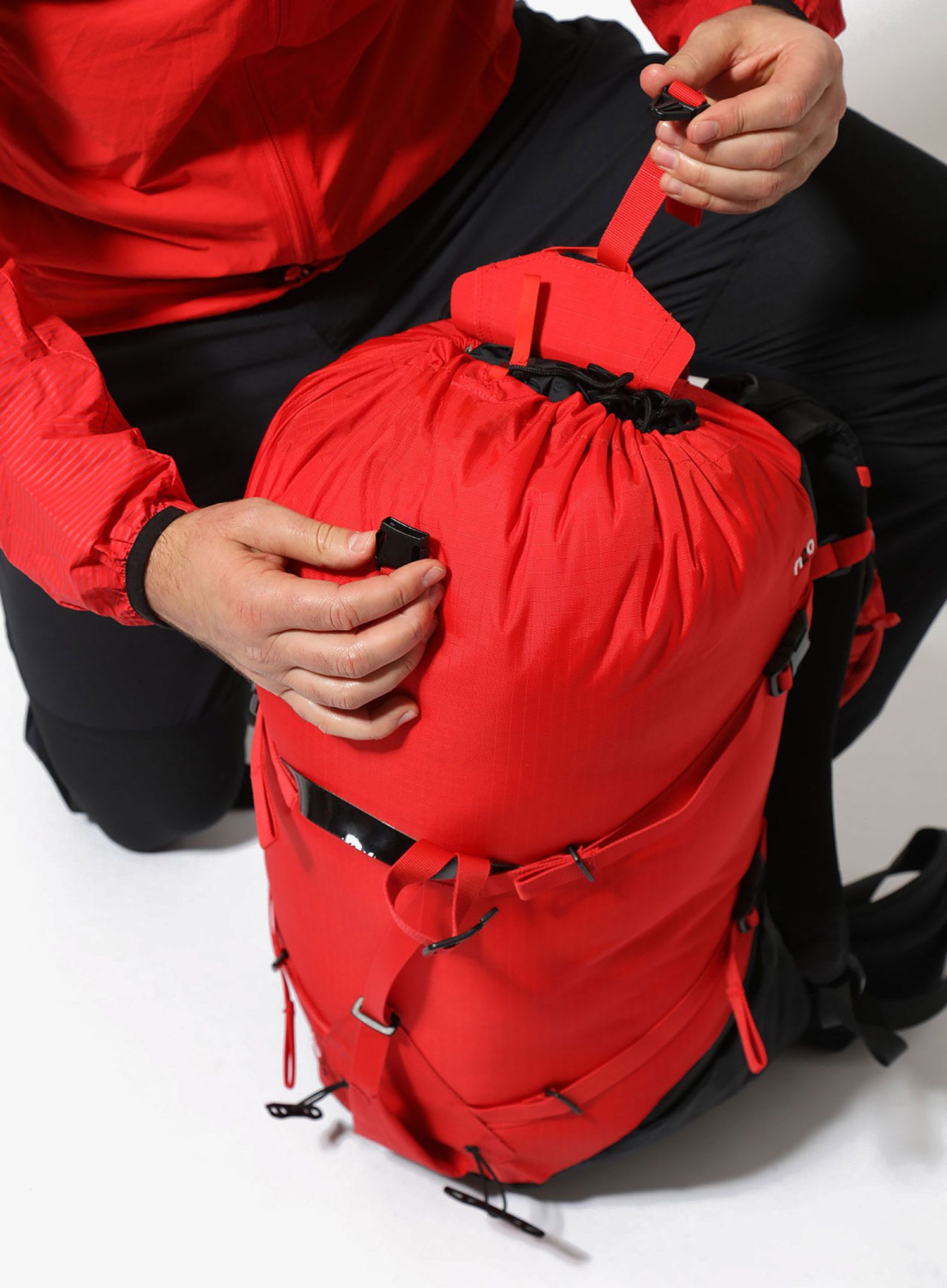 Alpinistični nahrbtnik Montane Fast Alpine 40 - flag red