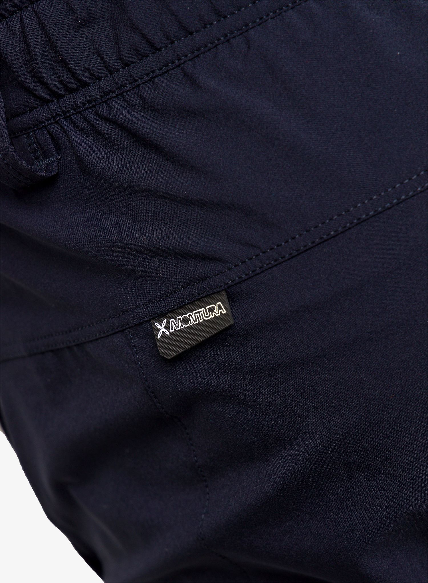 Kratke hlače Montura Stretch Light Bermuda - blu notte/celeste