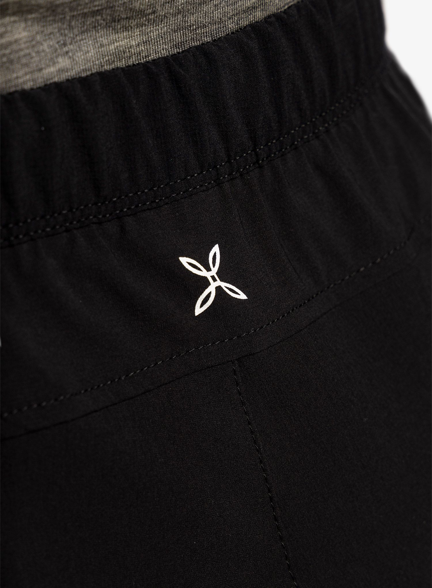 Ženske treking hlače Montura Vertigo Light 2 Pants - nero/intense violet