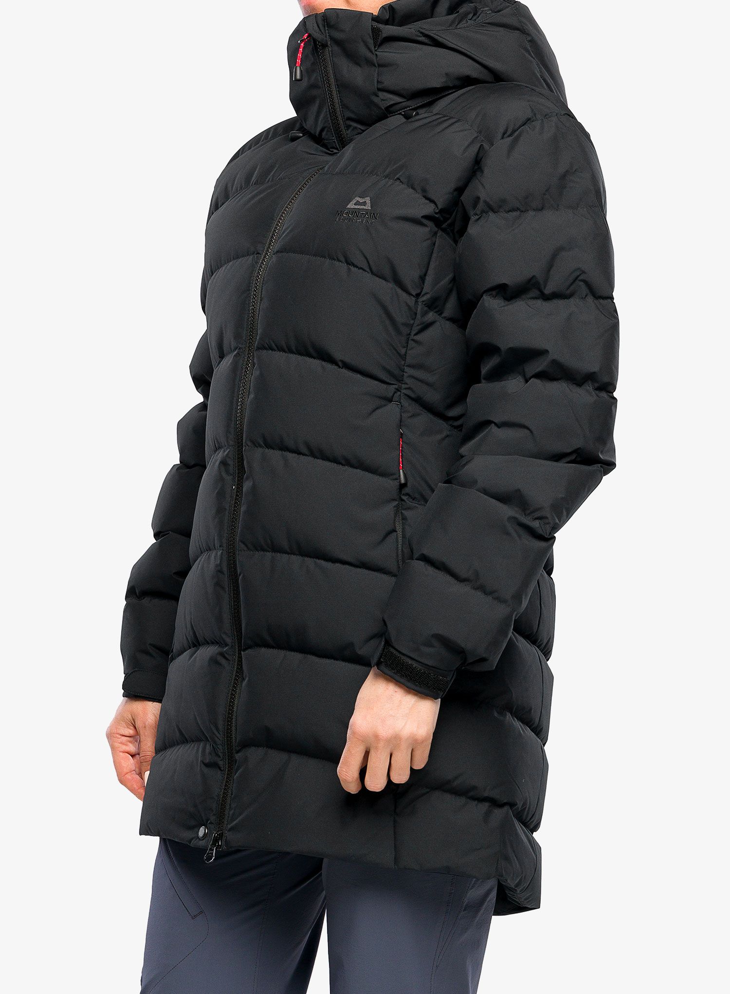 Puhast plašč Mountain Equipment Lightline Eco Parka - black