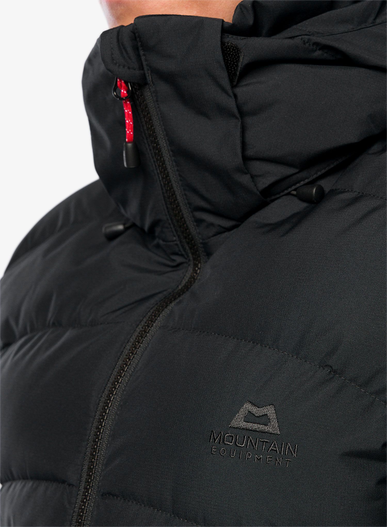 Puhast plašč Mountain Equipment Lightline Eco Parka - black