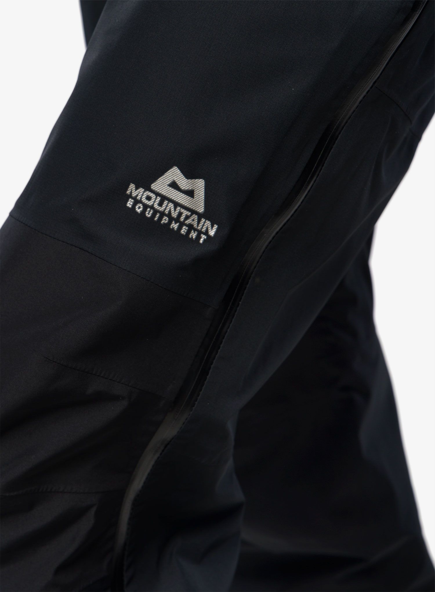 Ženske pohodniške hlače Mountain Equipment Saltoro Pant Short - black