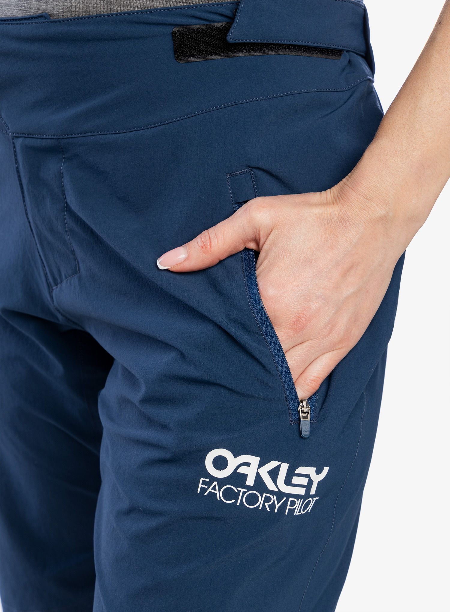 Ženske kolesarske kratke hlače Oakley Factory Pilot Lite Short - navy