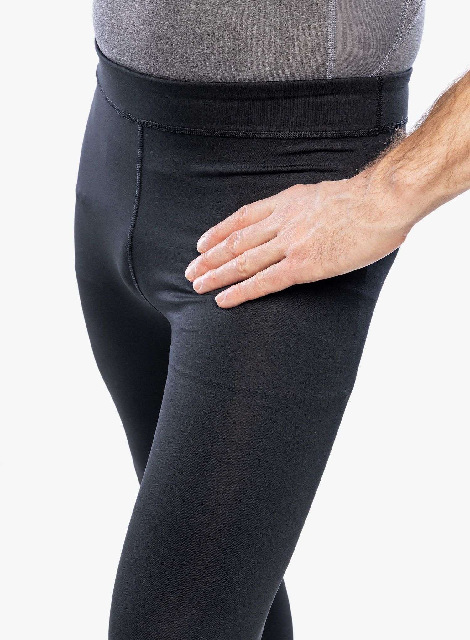 Tekaške pajkice On Core Tights - black