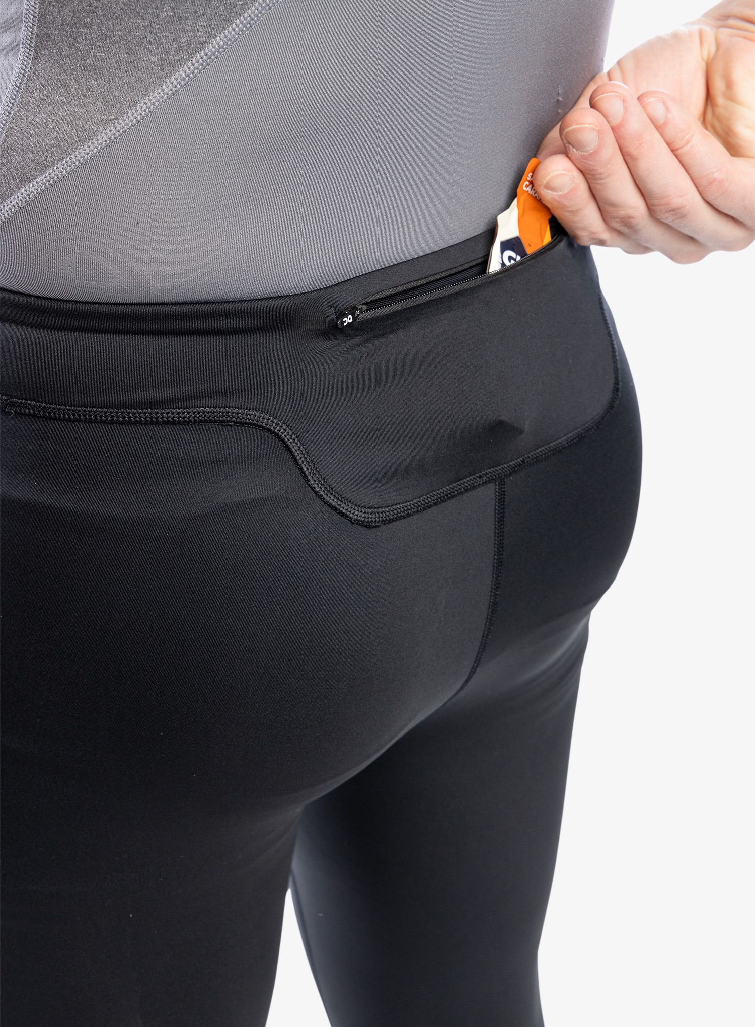 Tekaške pajkice On Core Tights - black
