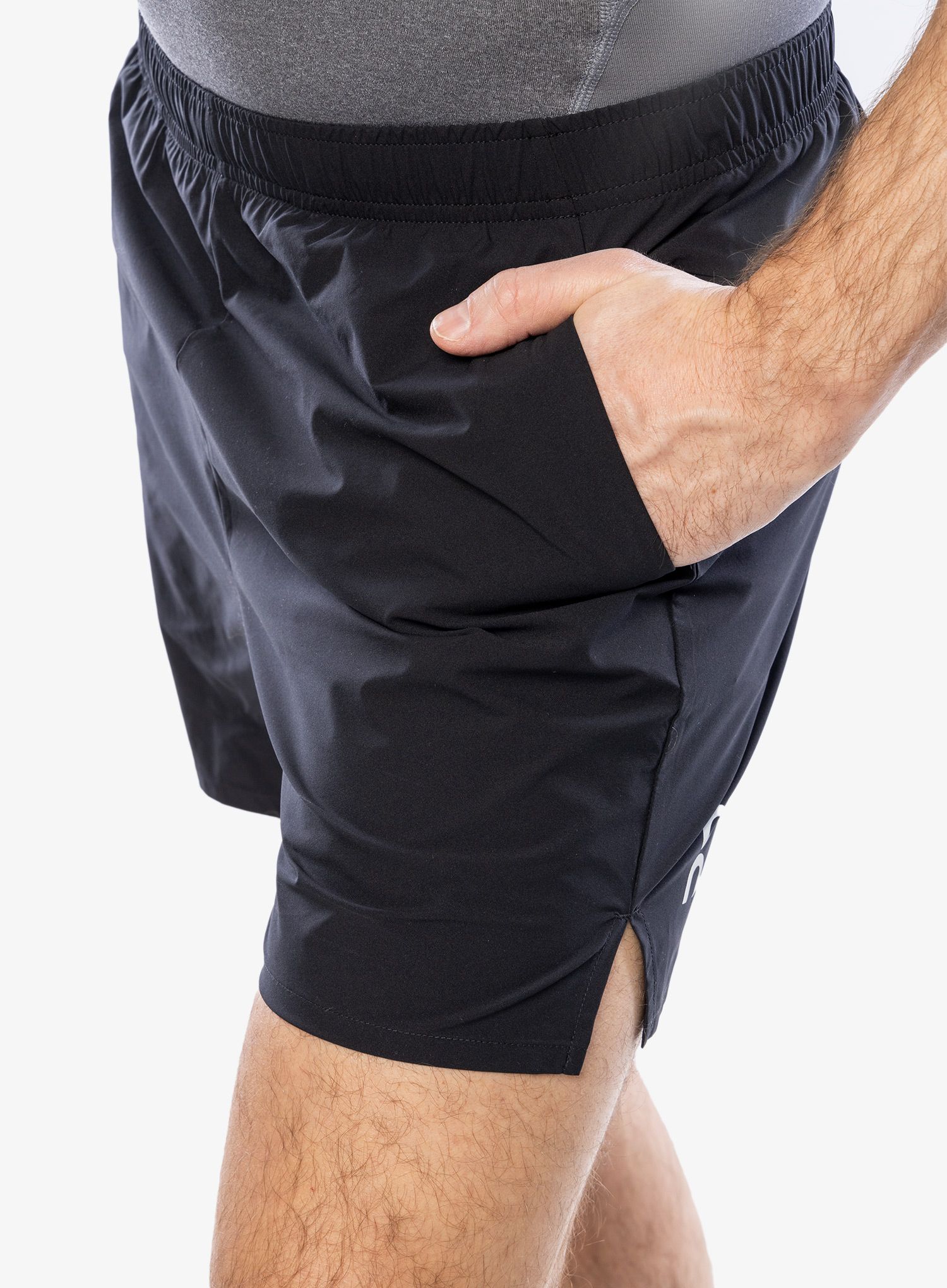 Tekaške kratke hlače On Essential Shorts - black