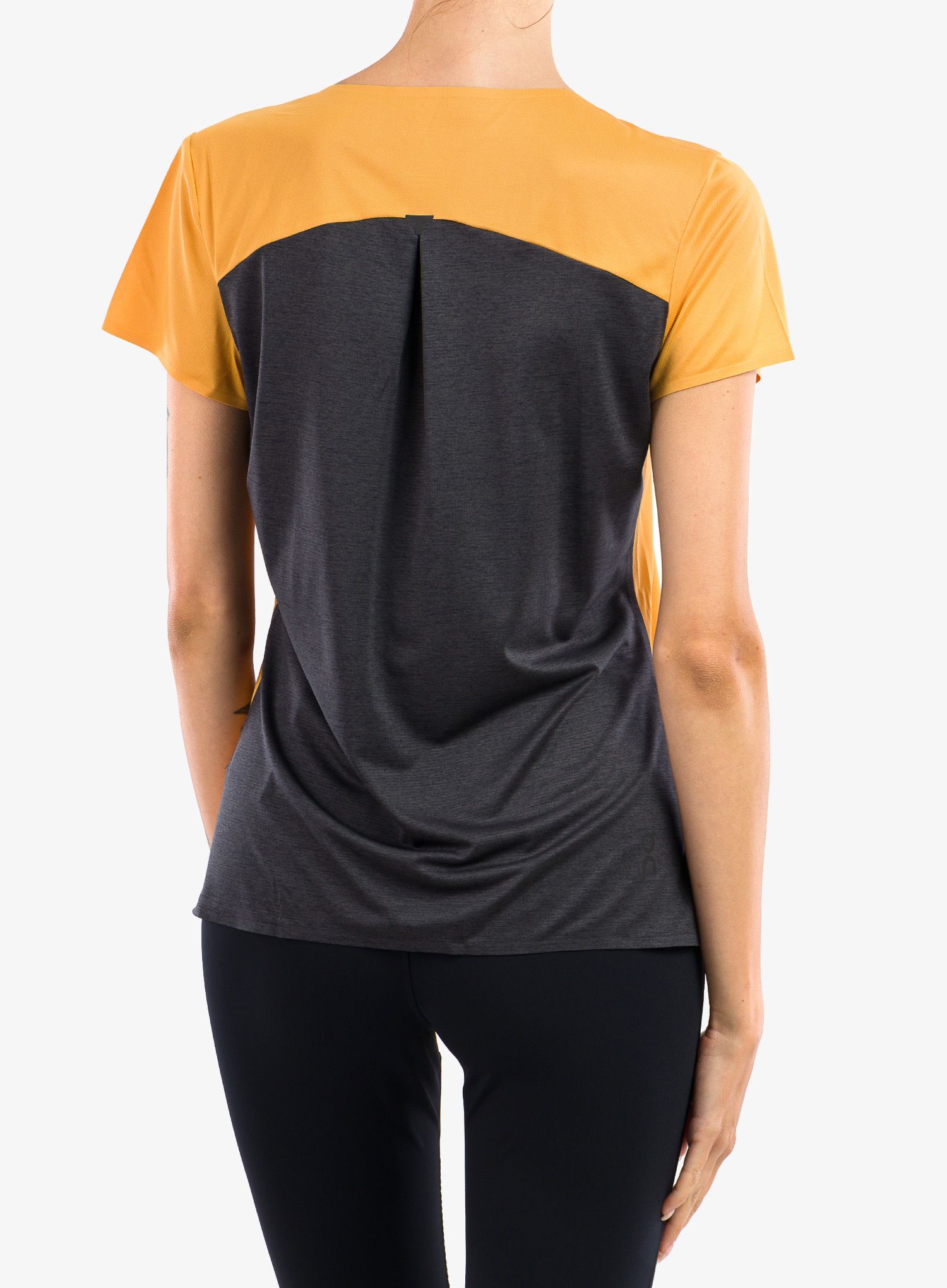 Ženska tekaška majica On Performance-T - mango/black