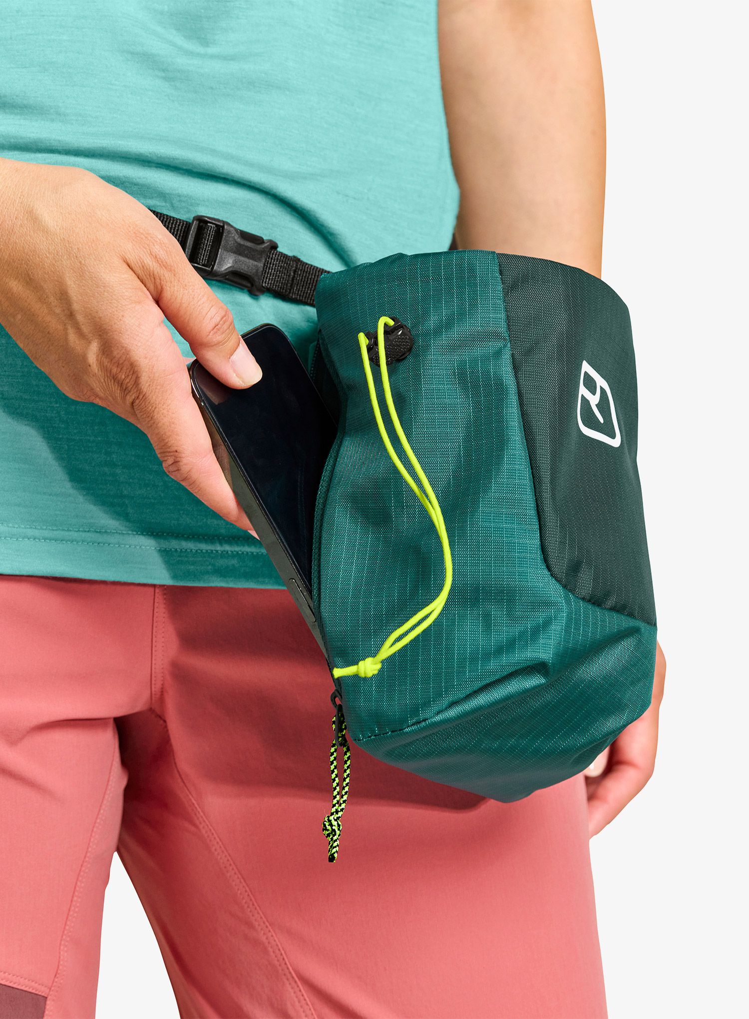 Vrečka za magnezij Ortovox Trad Chalkbag - pacific green