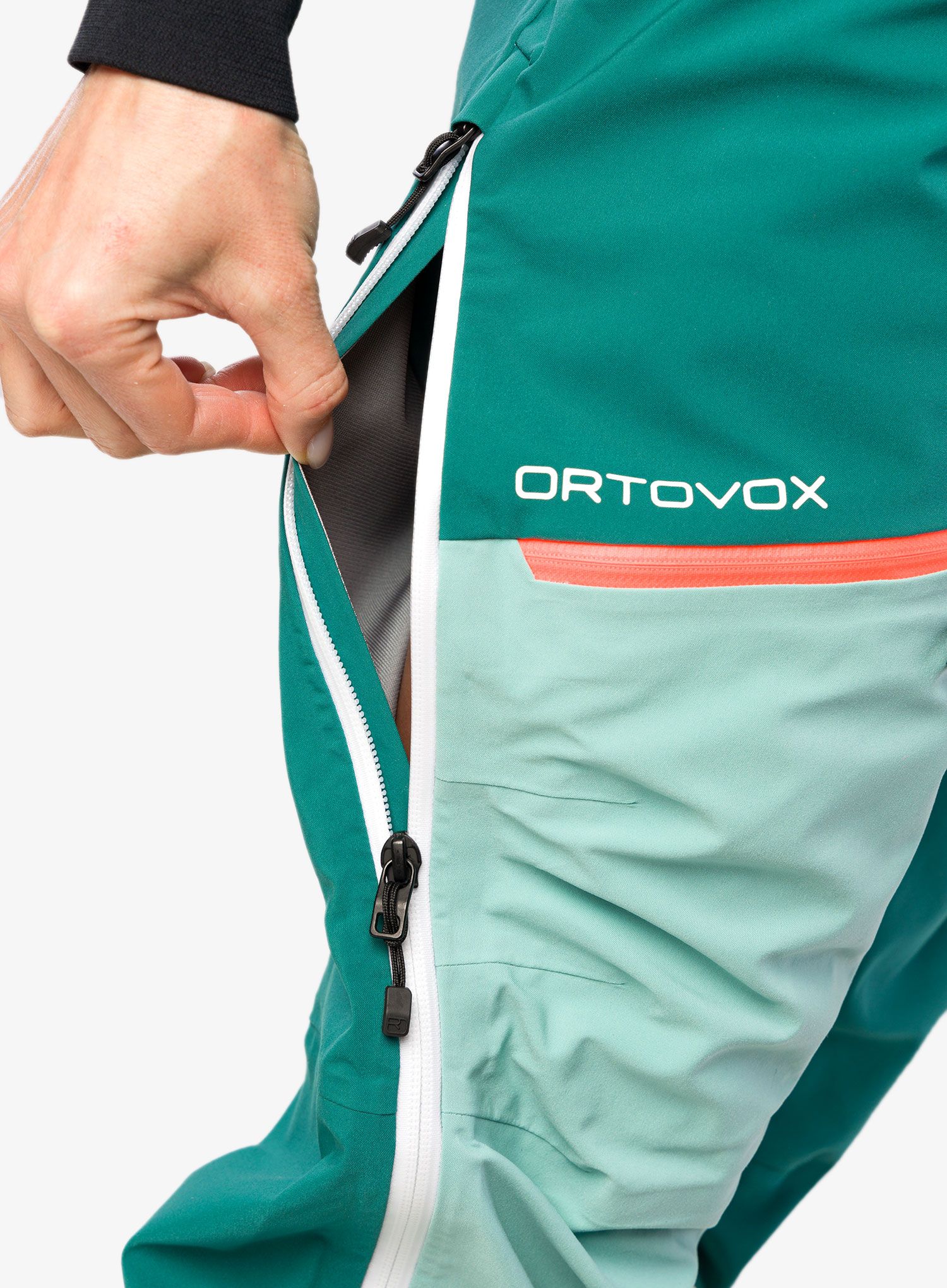 Ženske pohodniške hlače Ortovox Westalpen 3L Pants - pacific green