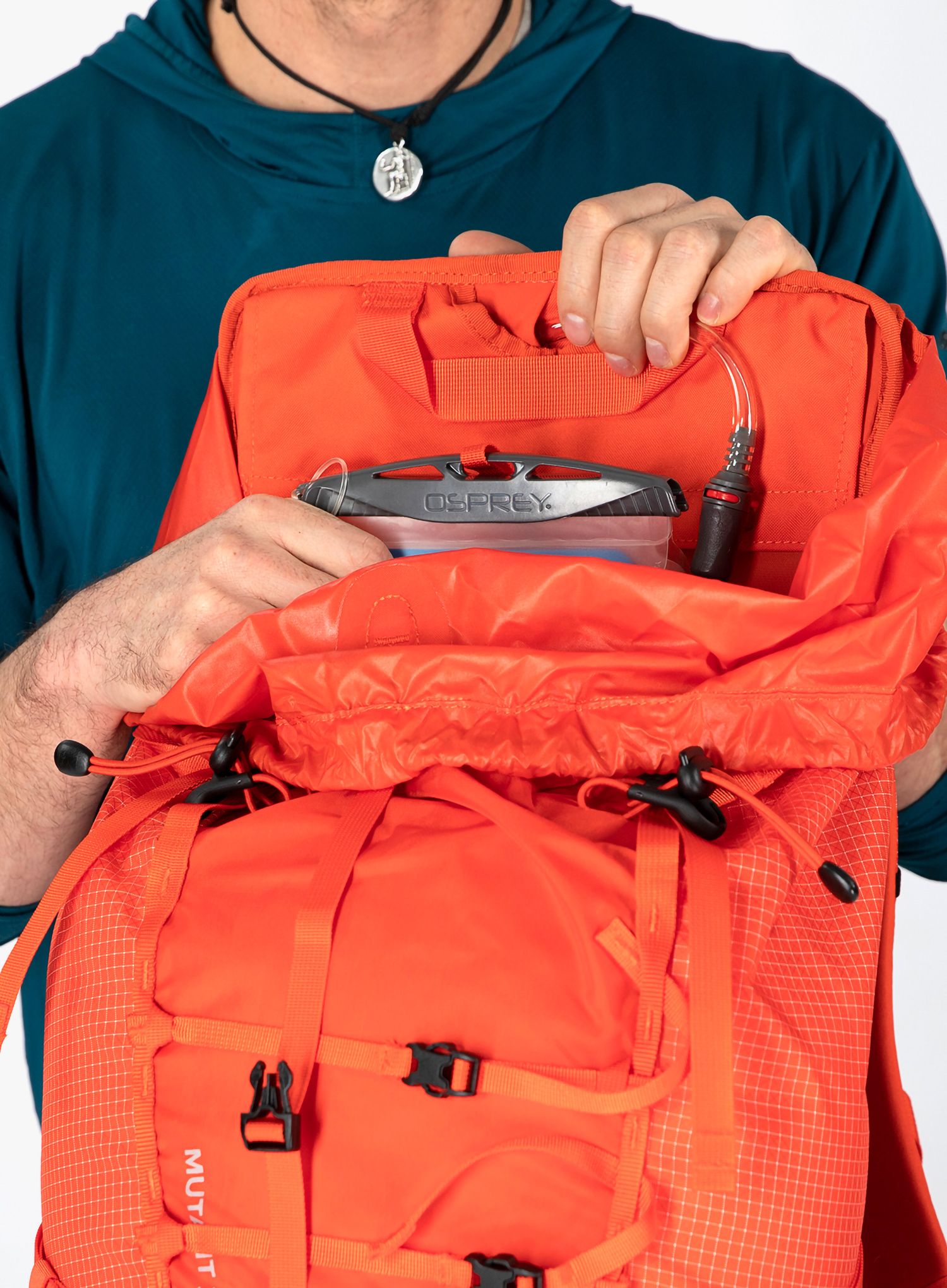 Nahrbtnik Osprey Mutant 38 - mars orange