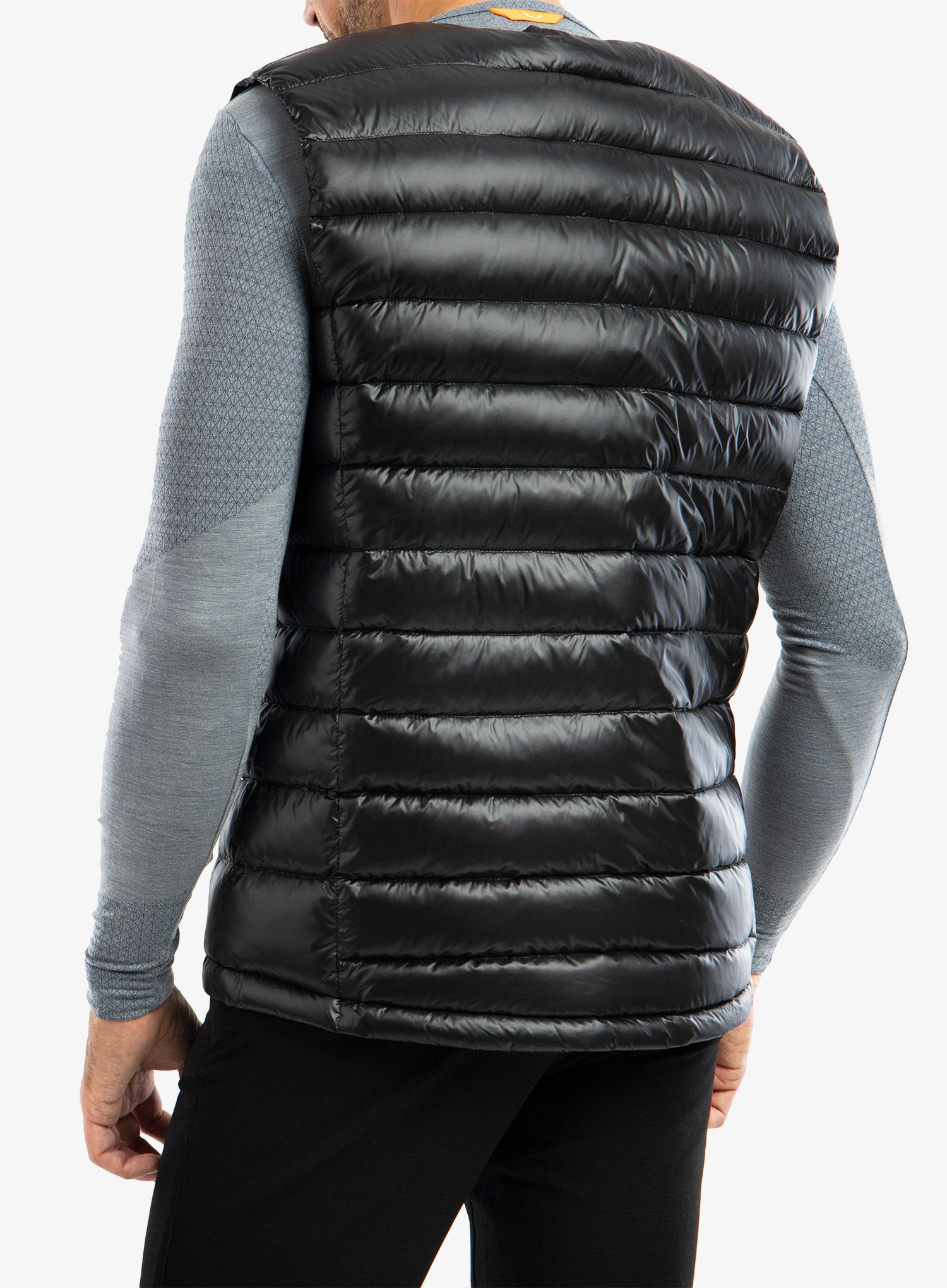 Puhasti brezrokavnik Pajak Shadow V-Neck - black