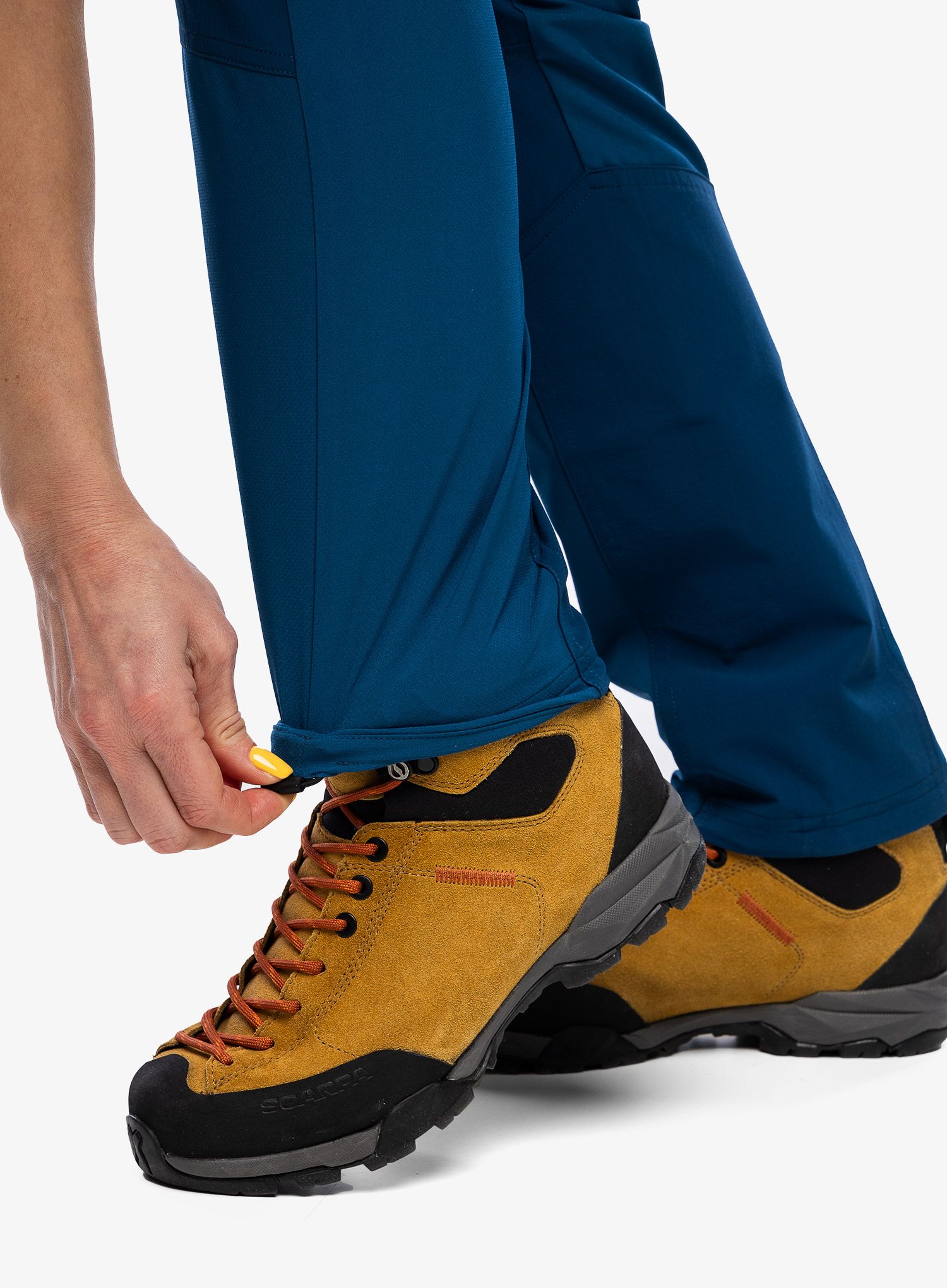 Ženske softshell hlače Patagonia Altvia Alpine Pants - lagom blue