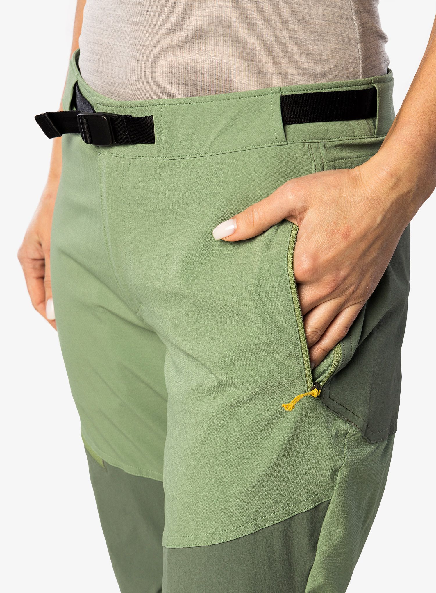Ženske treking hlače Patagonia Altvia Alpine Pants  - sedge green