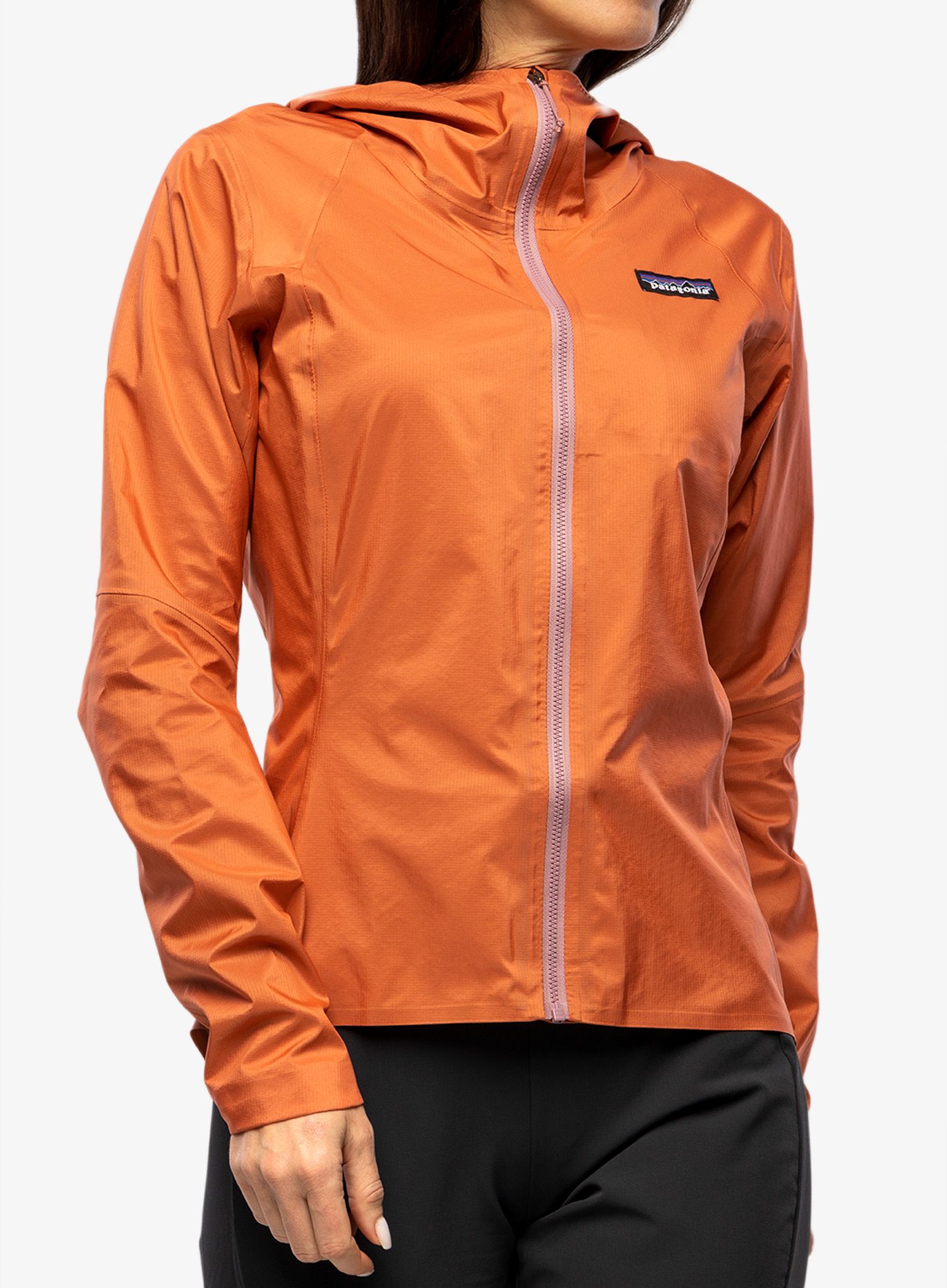 Ženska kolesarska jakna Patagonia Dirt Roamer Jacket - quartz coral