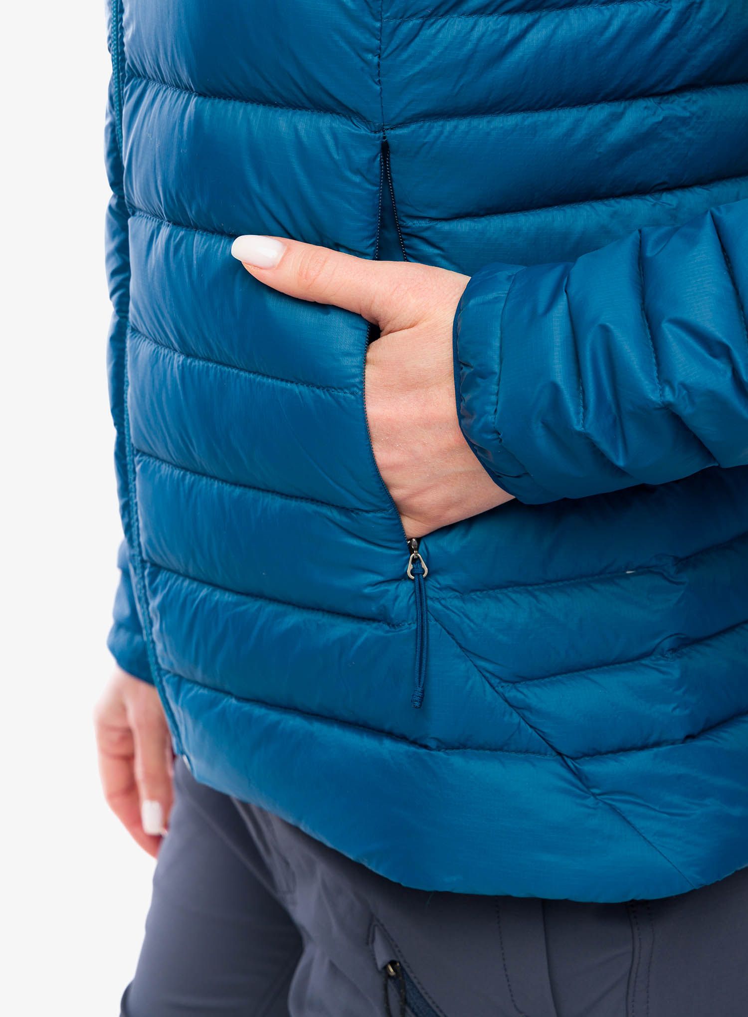 Ženska puhovka Patagonia Down Sweater - lagom blue