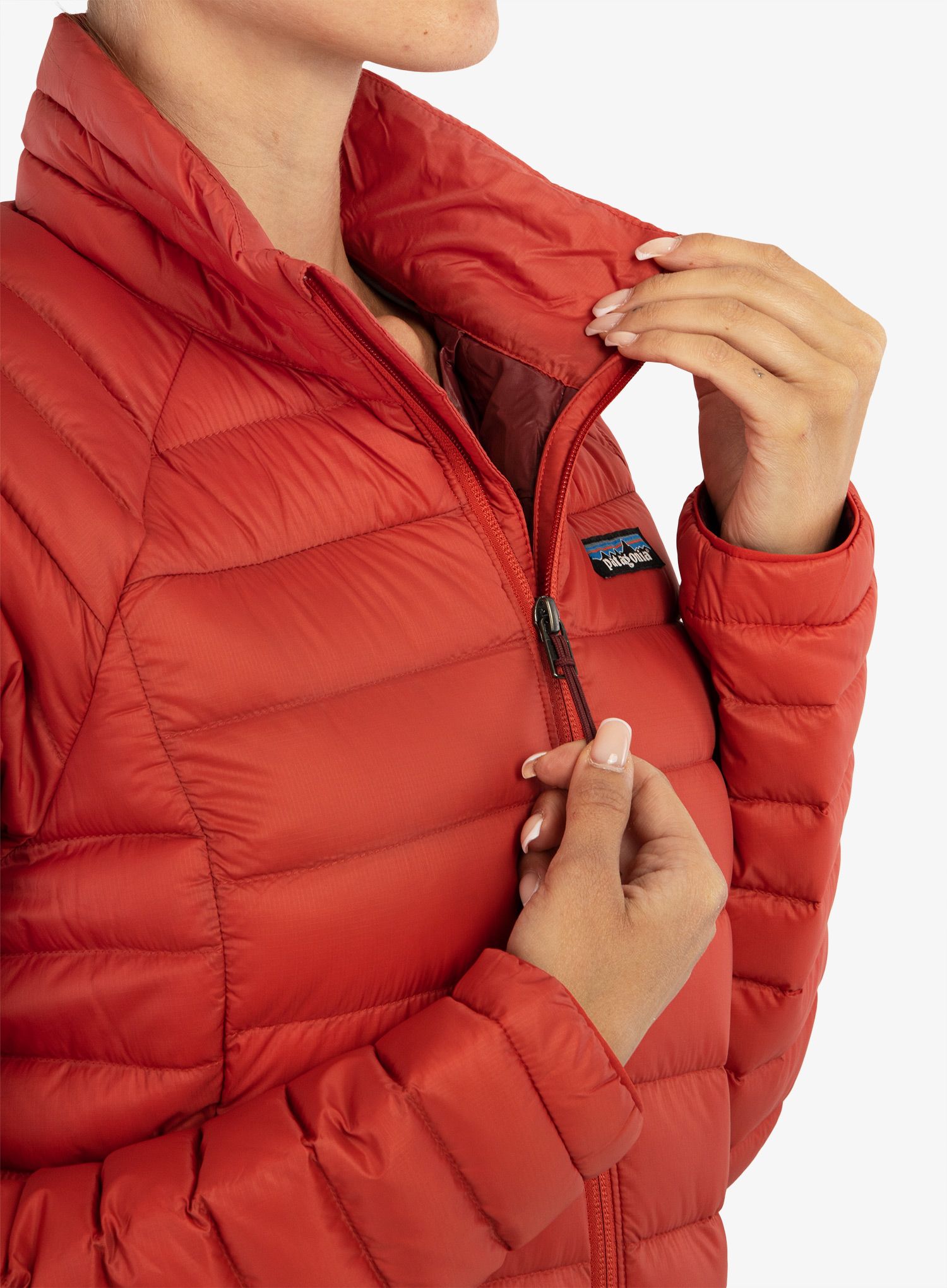 Ženska puhovka Patagonia Down Sweater - sumac red