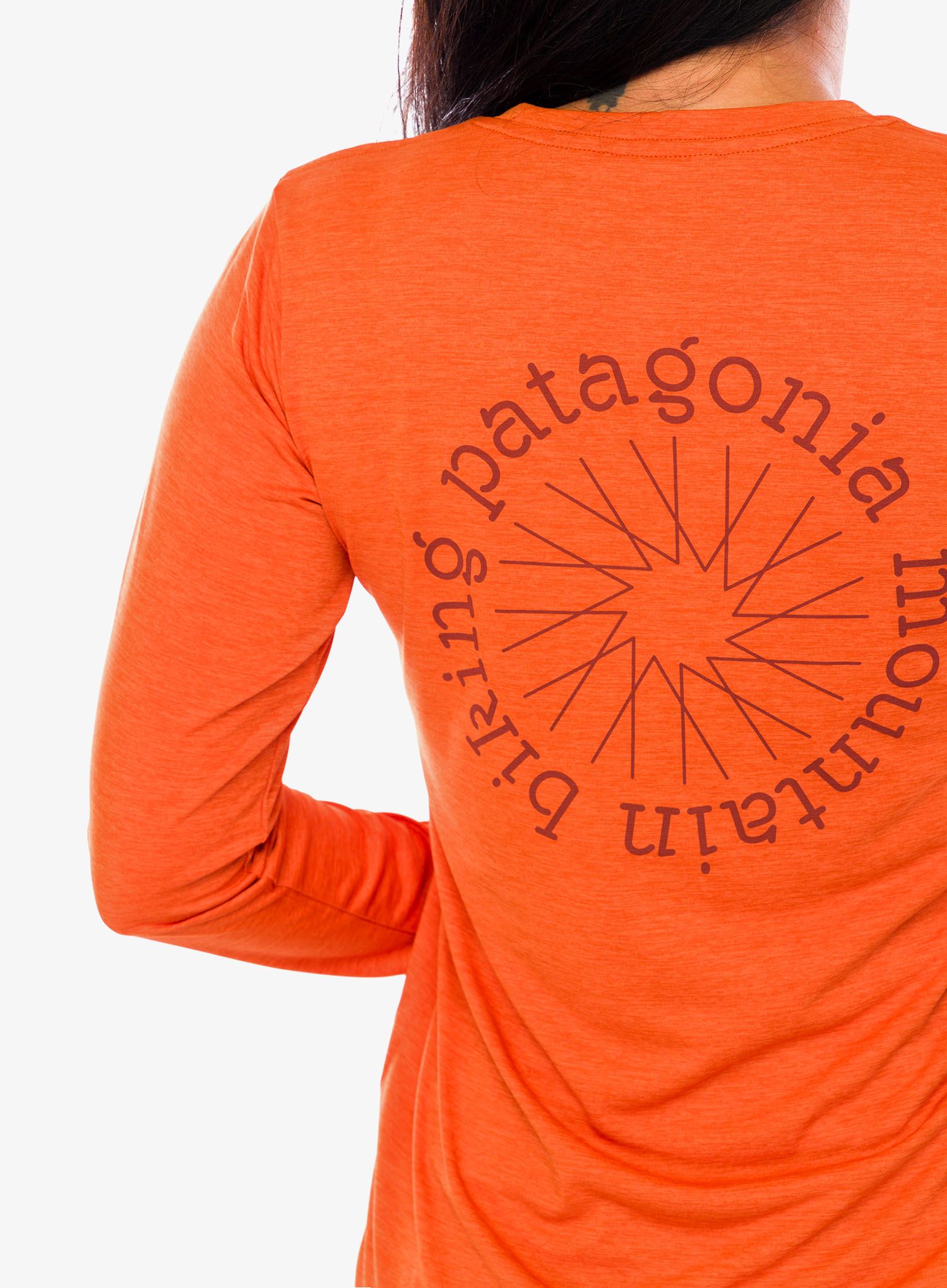 Ženski longsleeve Patagonia L/S Cap Cool Daily Graphic Shirt Lands - spoke stencil redtail rust