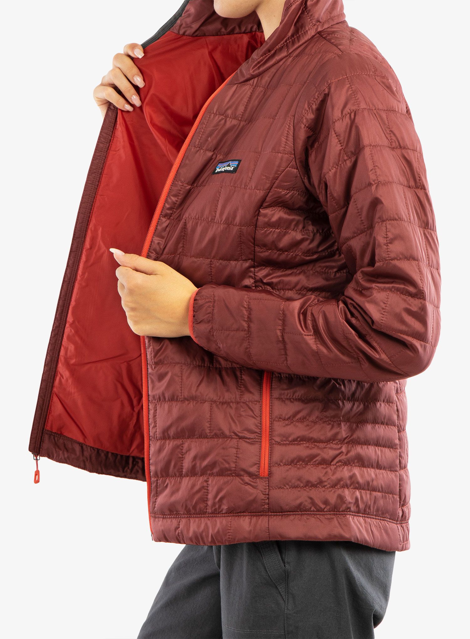 Ženska sintetična jakna Patagonia Nano Puff Jacket - sequoia red