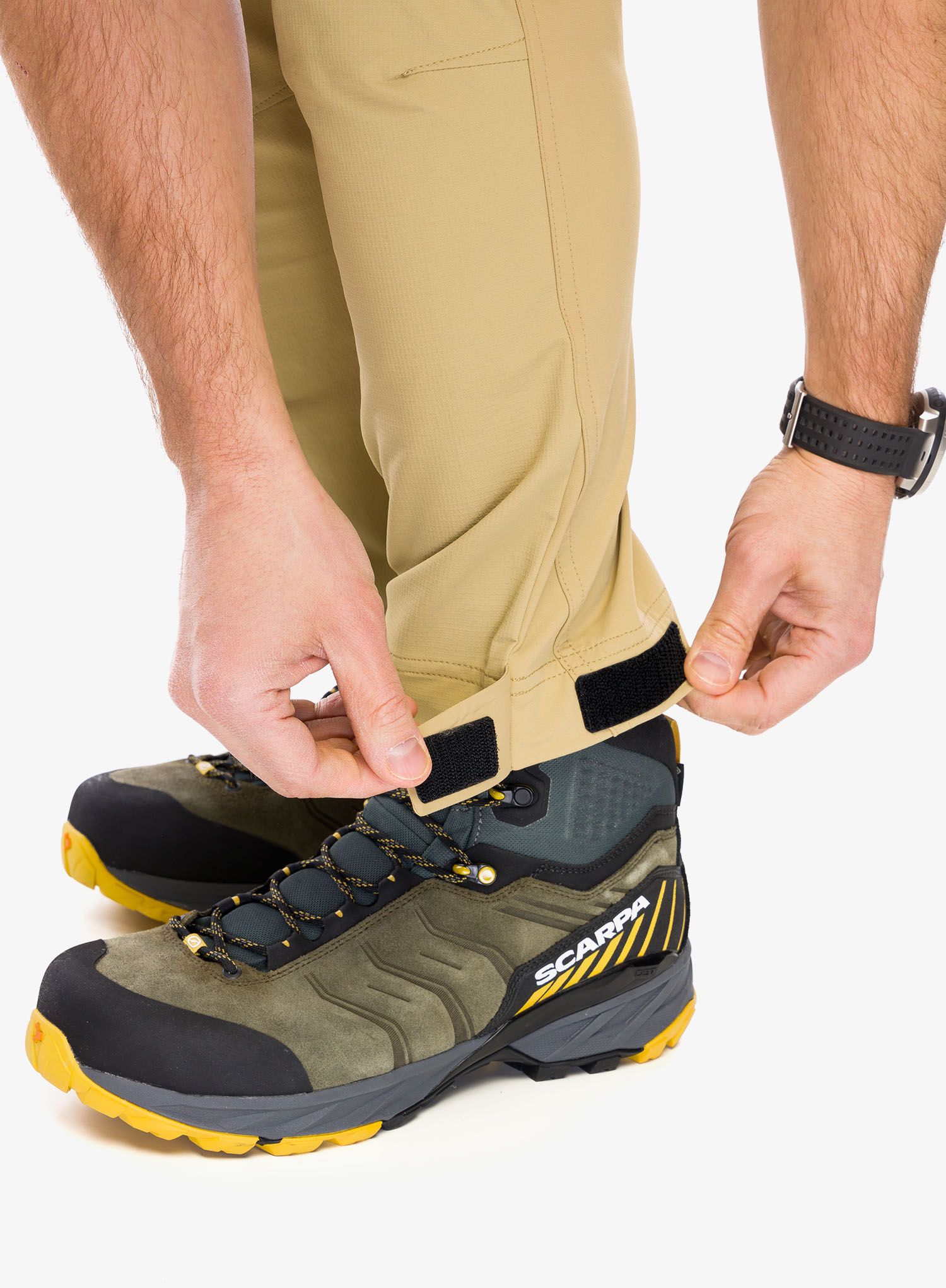 Pohodne hlače Patagonia Point Peak Trail Pants - Short - classic tan