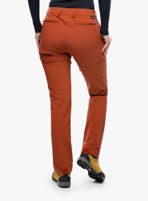 Ženske treking hlače Patagonia Point Peak Trail Pants - mangrove red