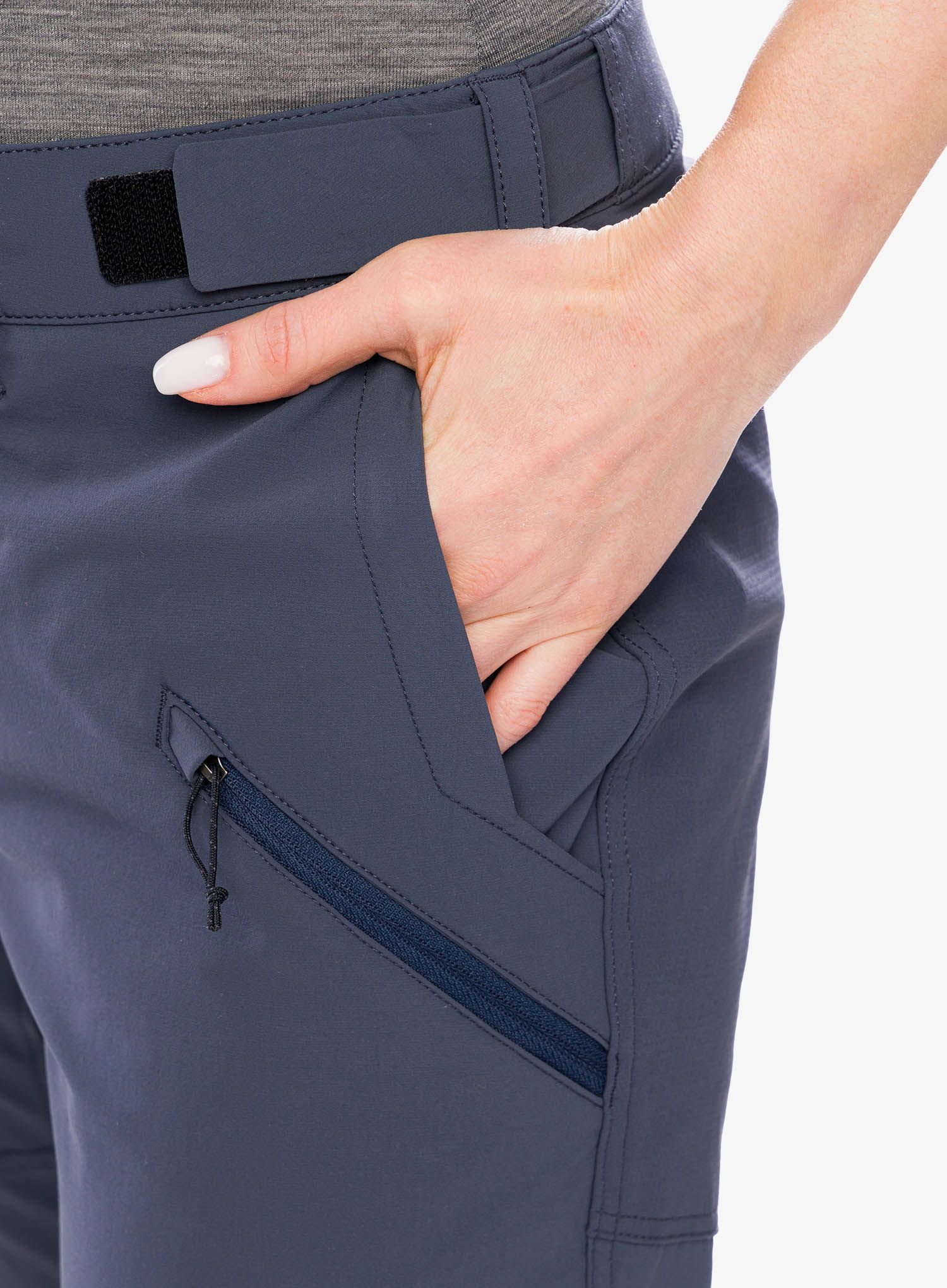 Ženske pohodne hlače Patagonia Point Peak Trail Pants - smolder blue