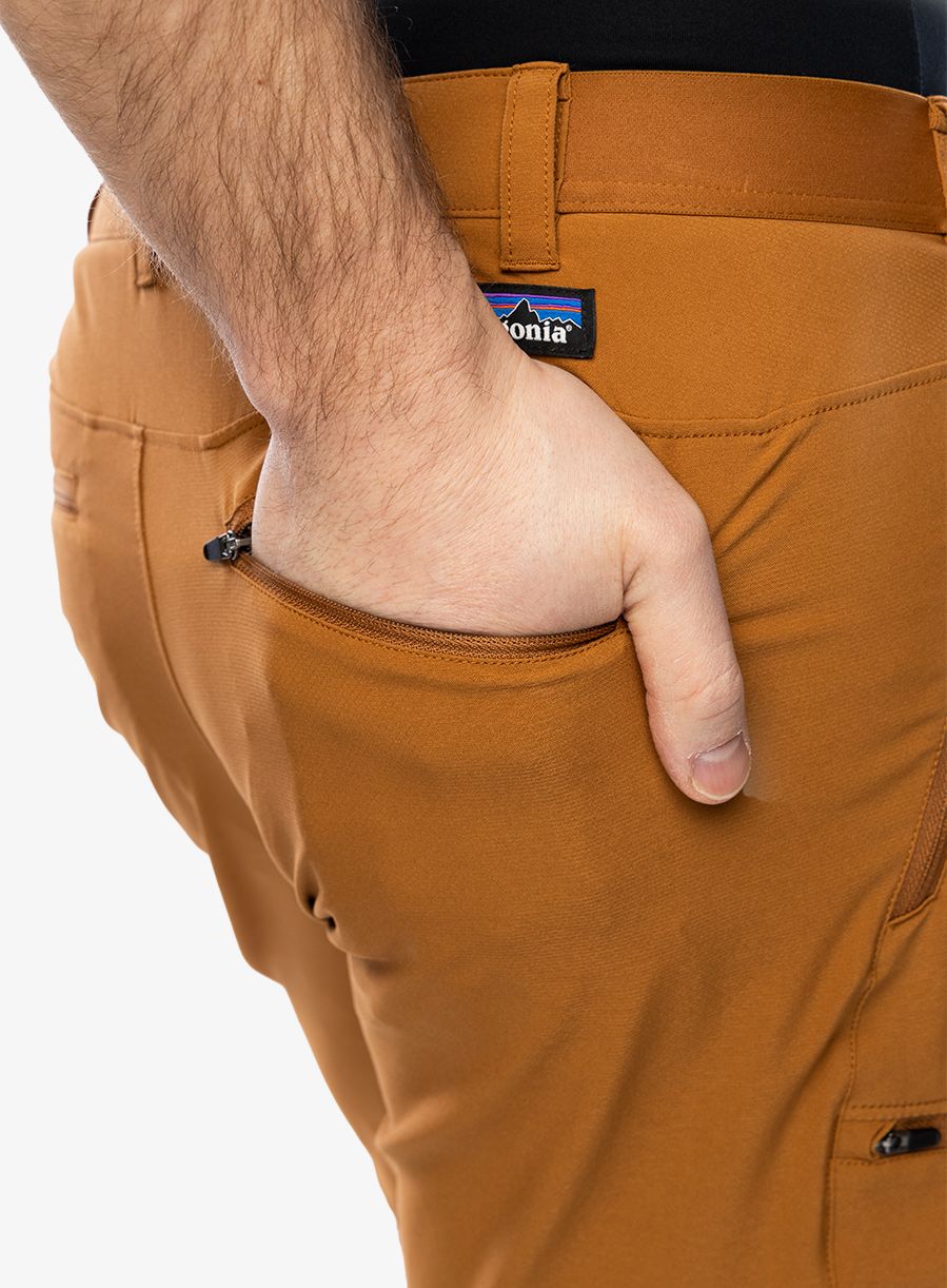 Pohodniške kratke hlače Patagonia Terravia Trail Shorts 10 in - brown
