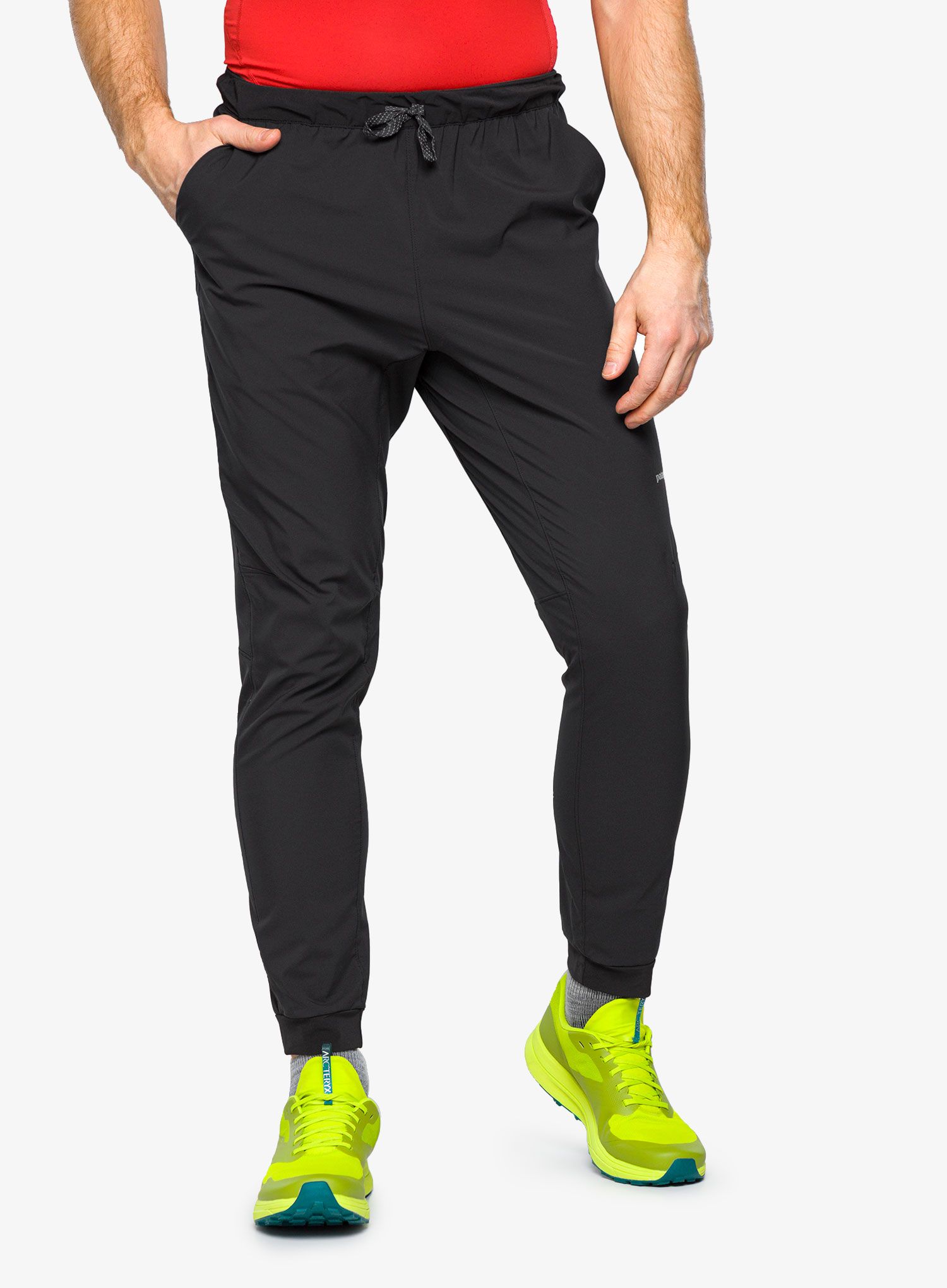 Tekaške hlače Patagonia Terrebonne Joggers - black