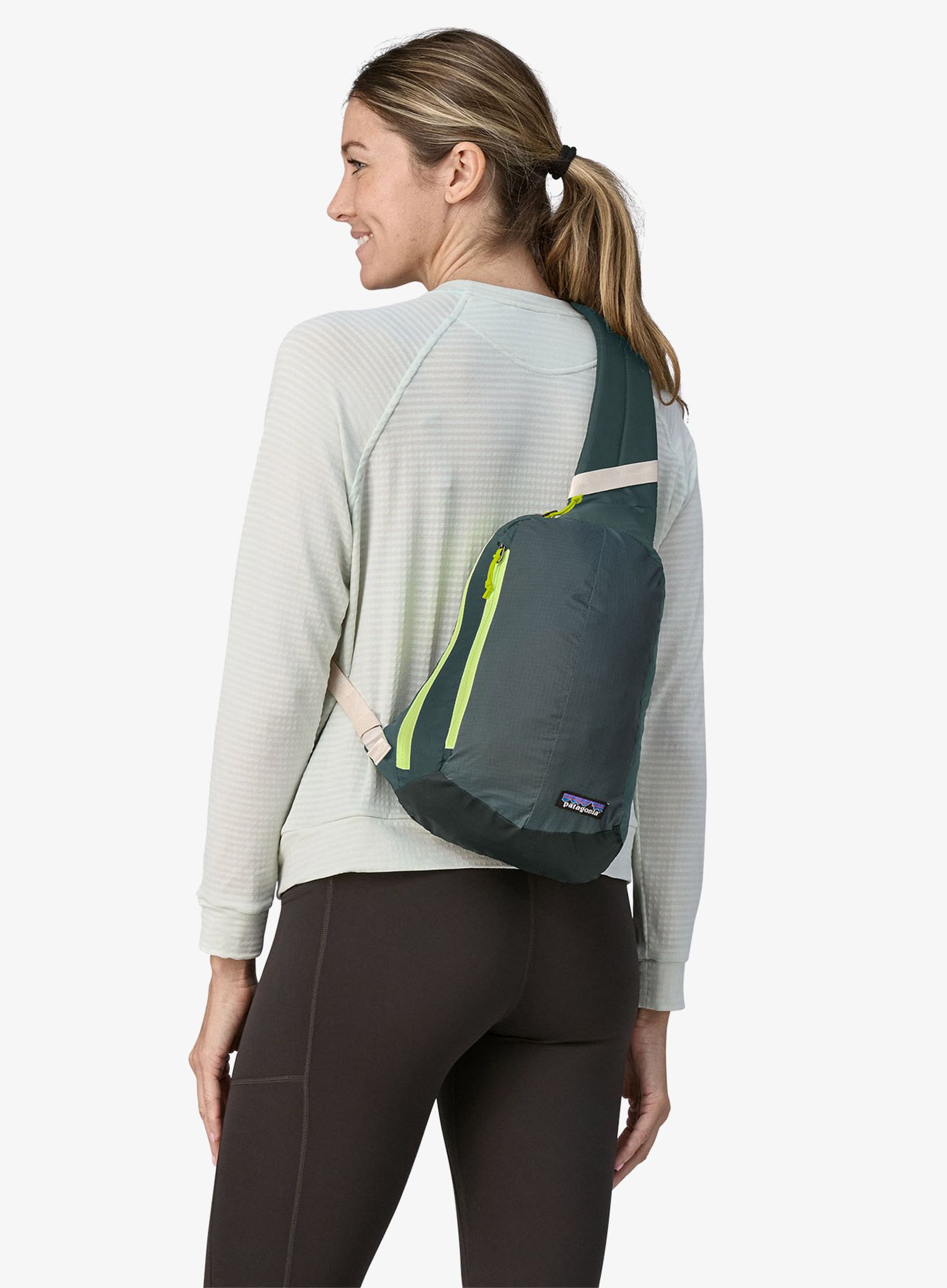 Mestni nahrbtnik Patagonia Ultralight Black Hole Sling - nouveau green