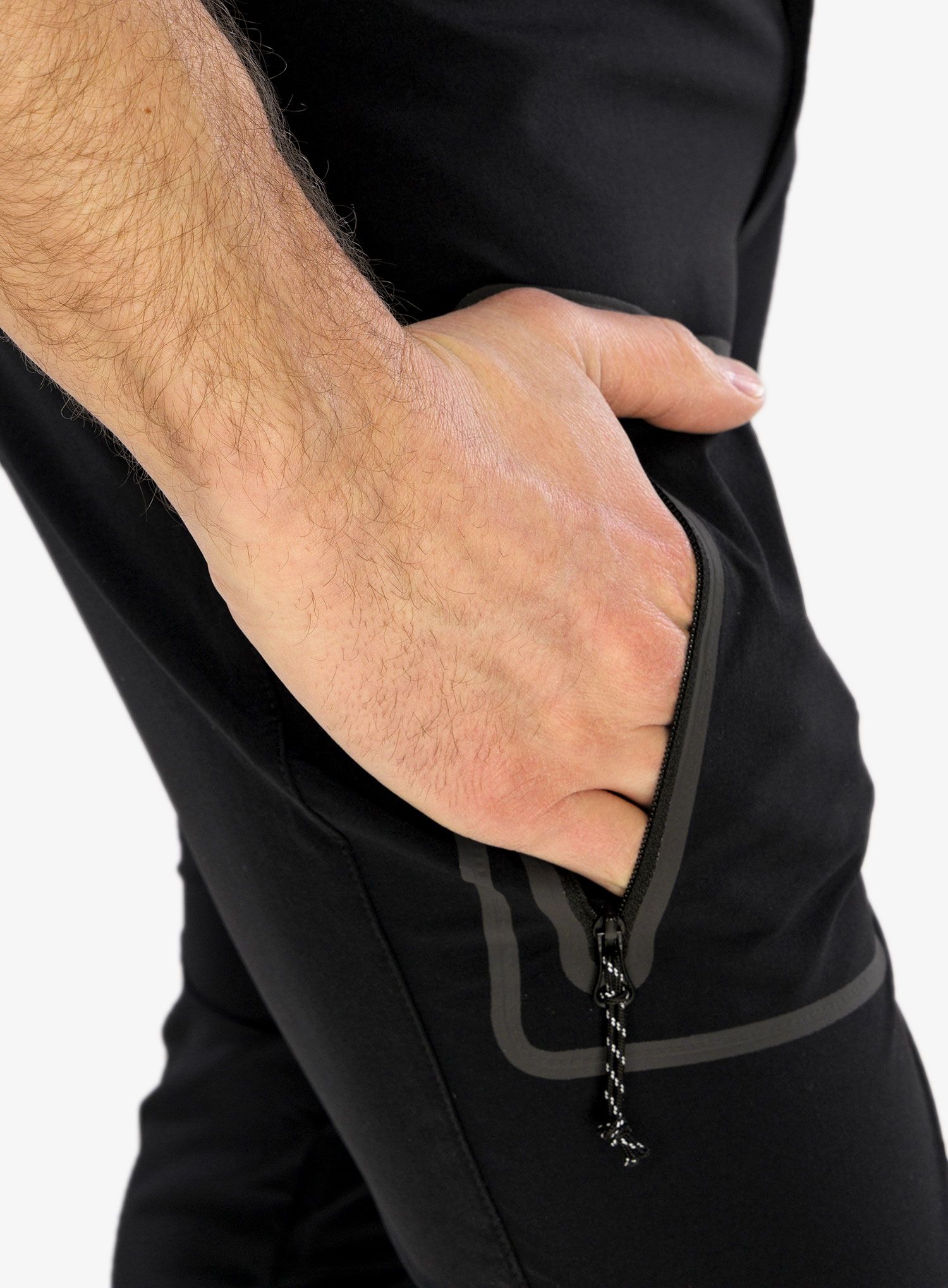 Softshell hlače Peak Performance Light SS Scale Pants - black